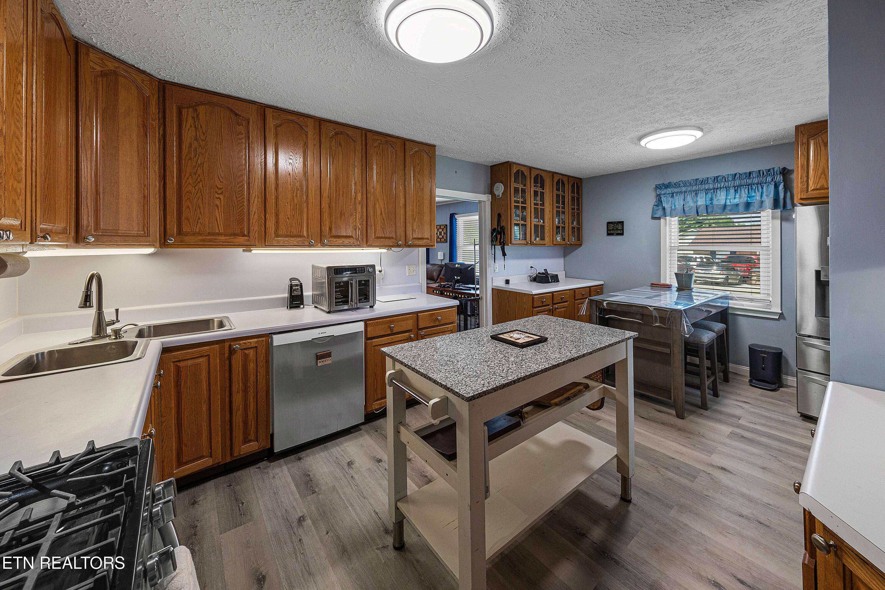 2231 Holbrook Drive