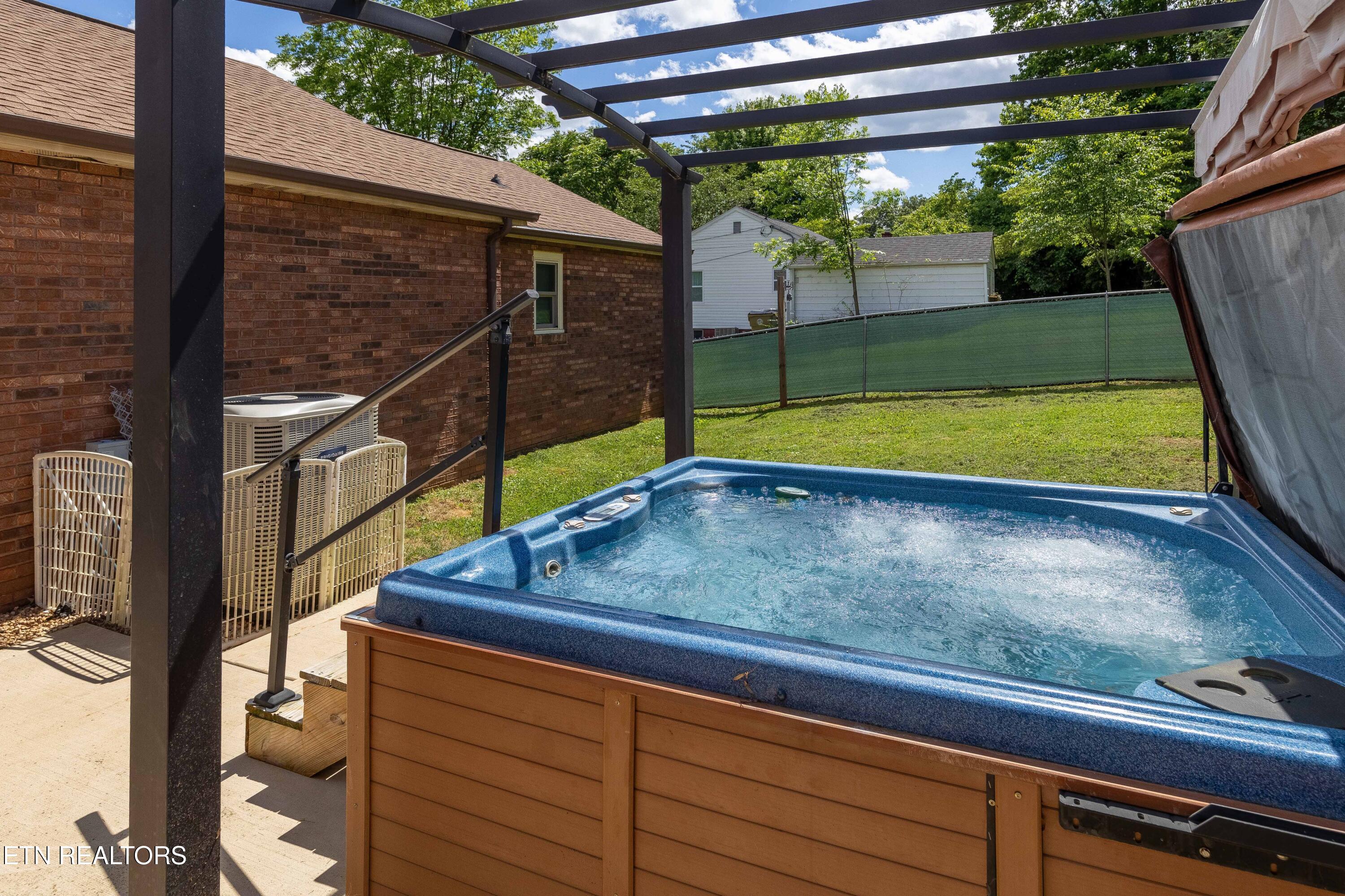 2231 Holbrook Drive