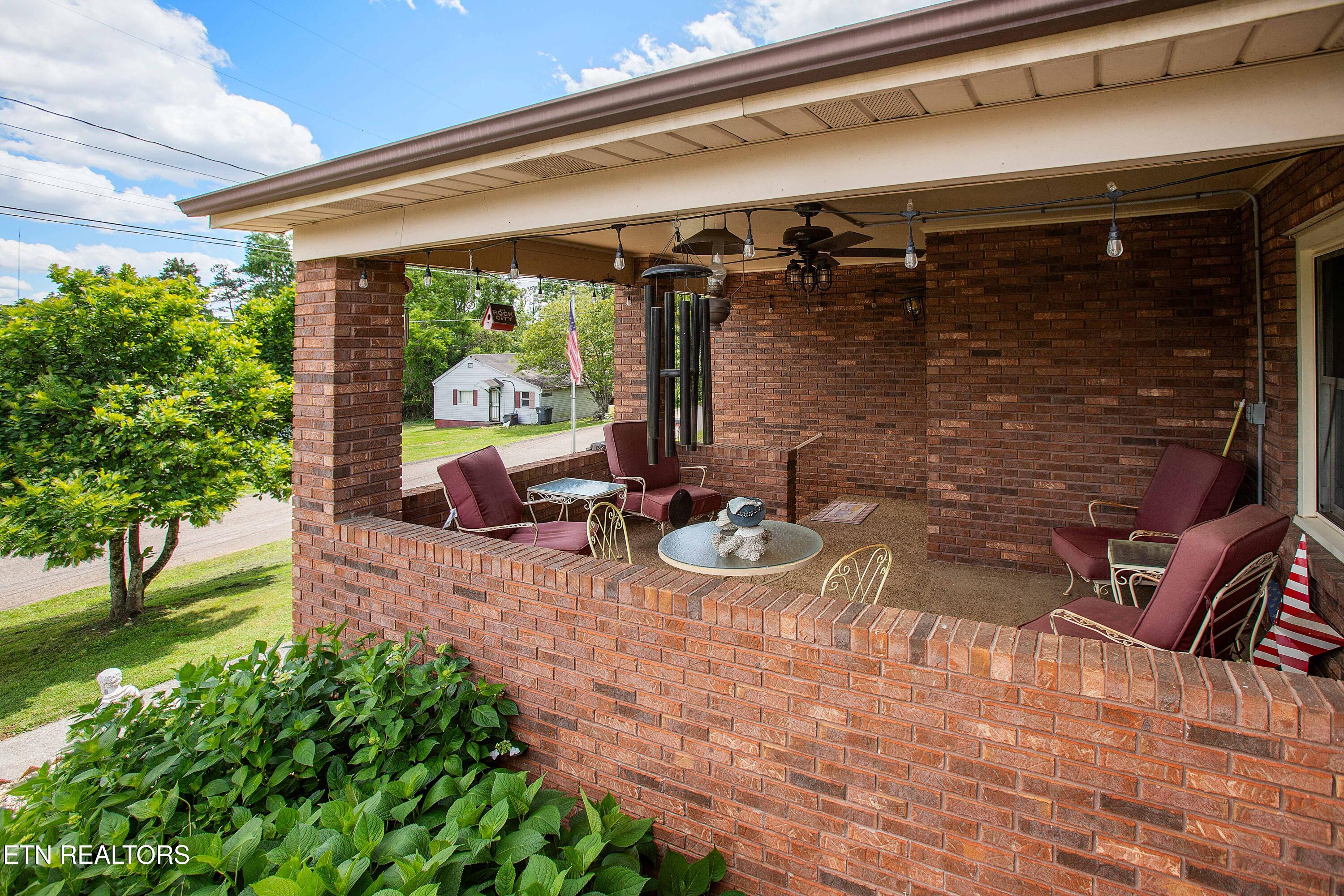 2231 Holbrook Drive