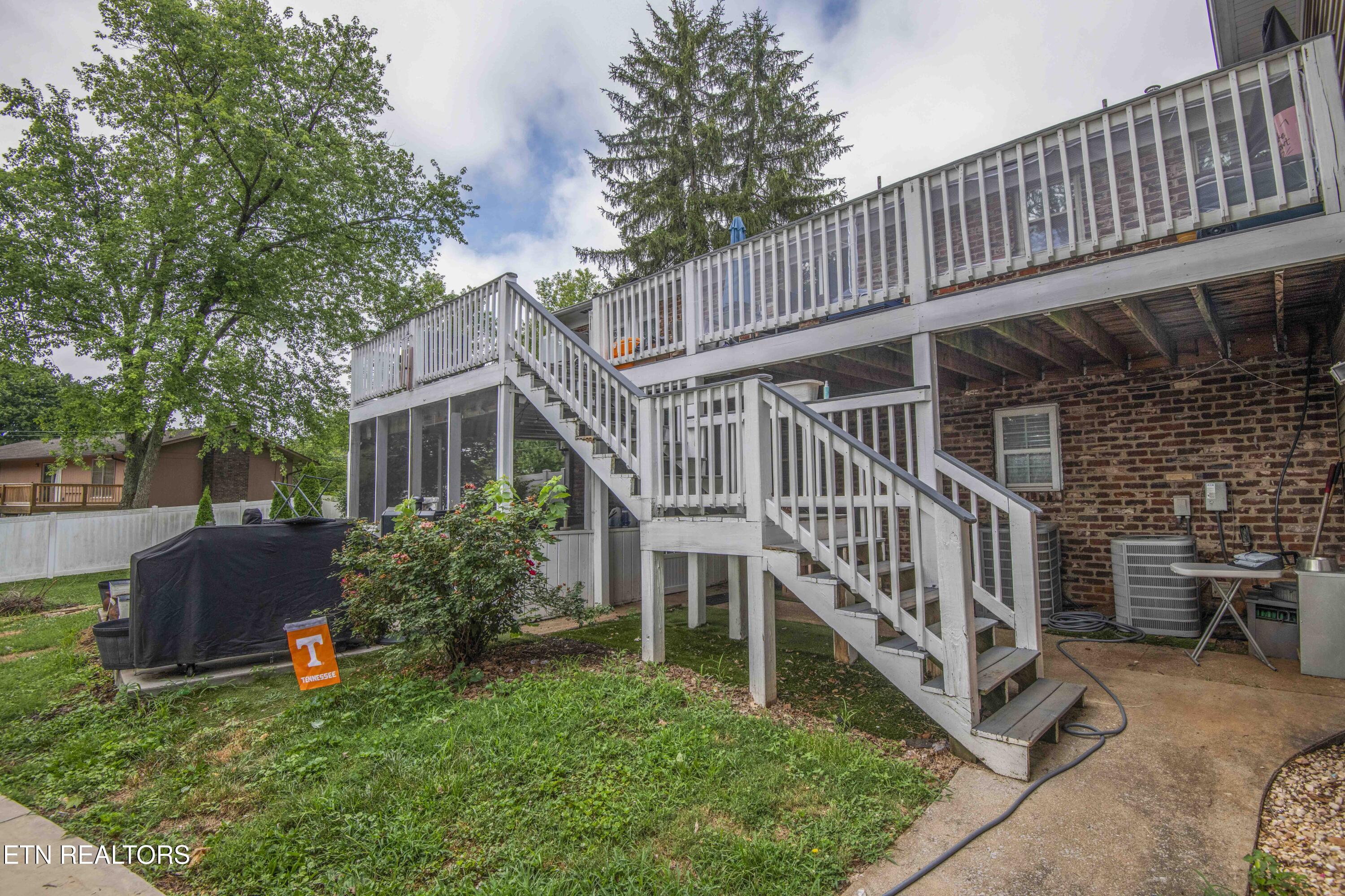 1104 Remington Rd