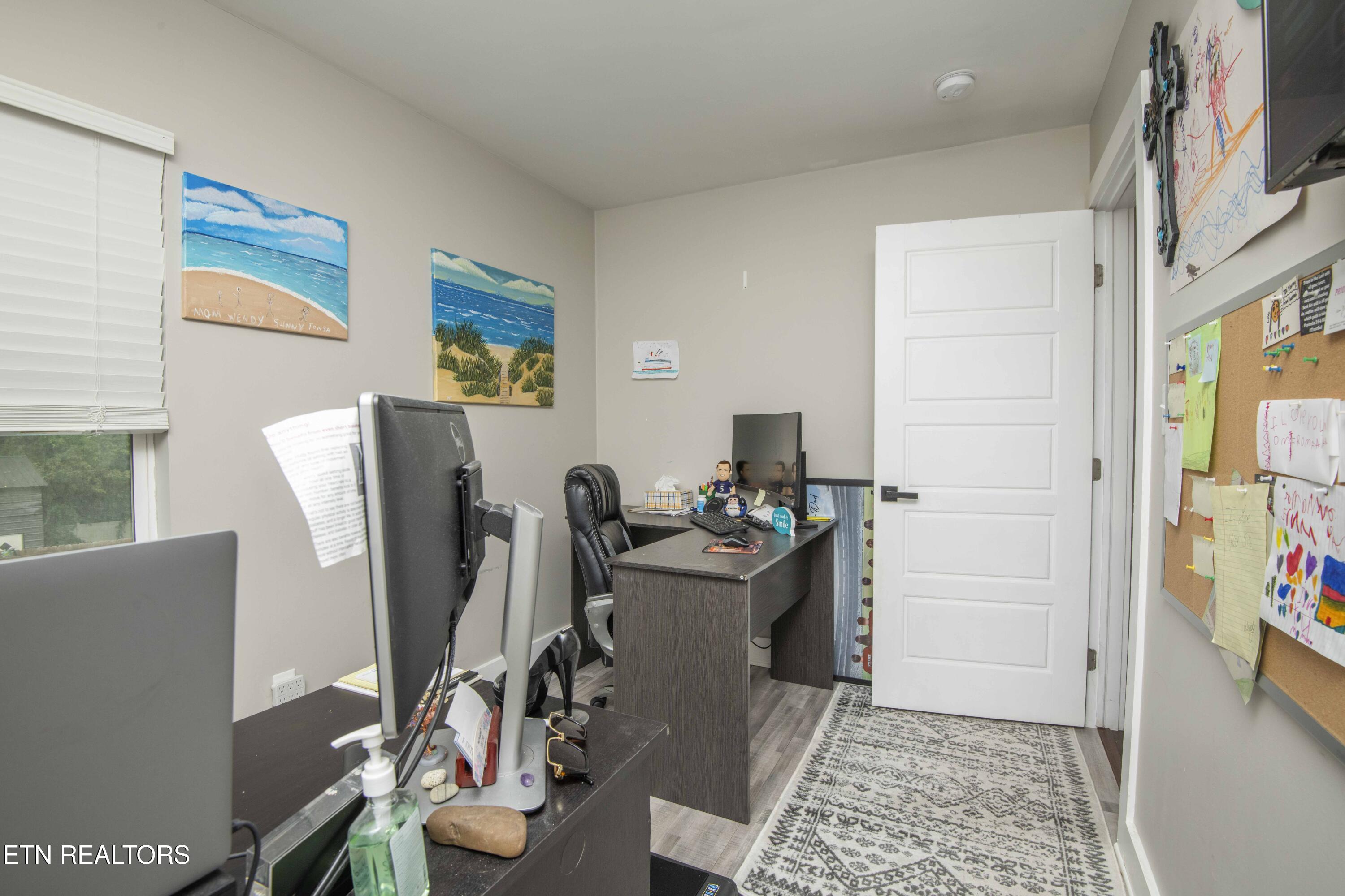 1104 Remington Rd