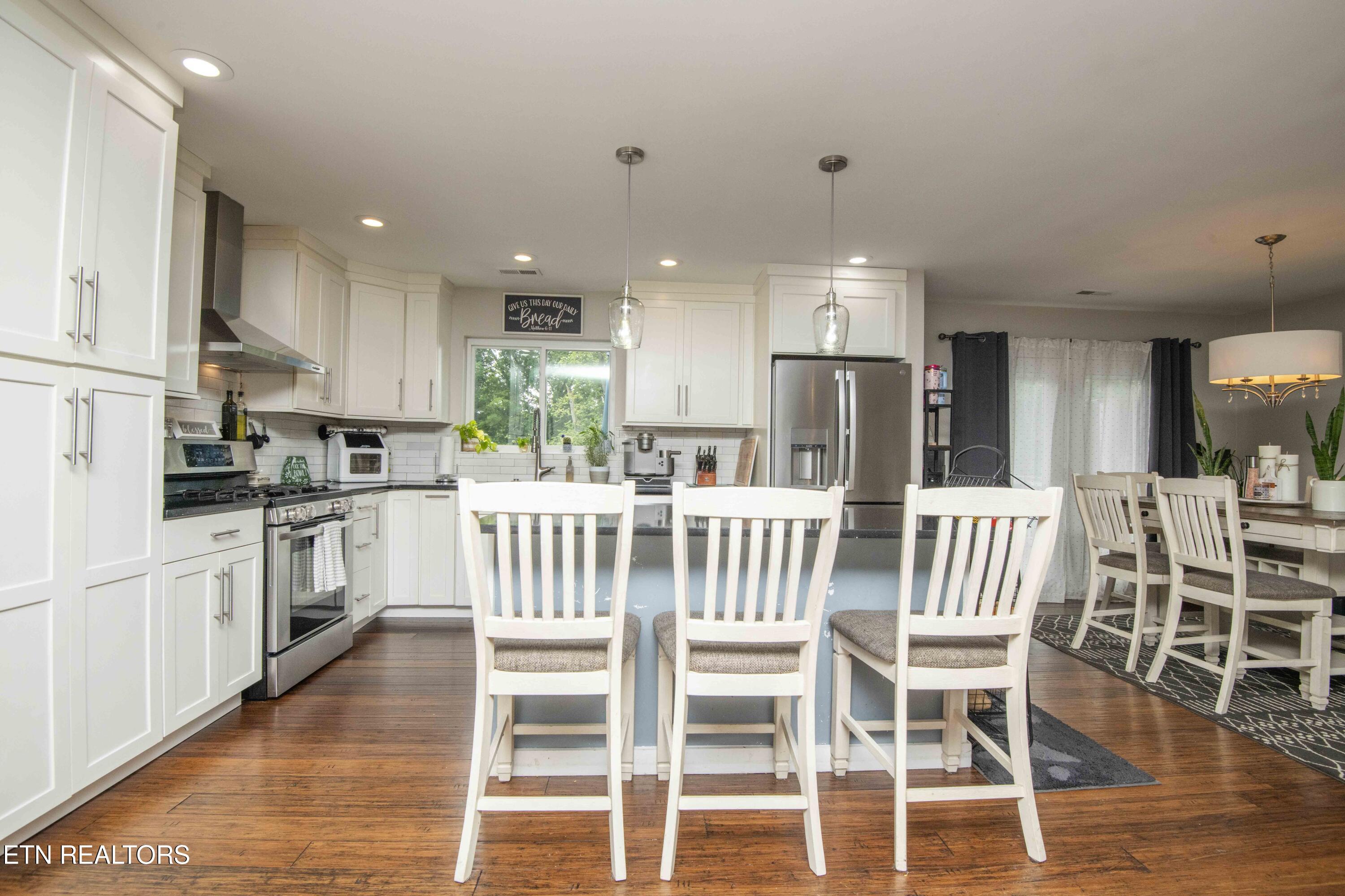 1104 Remington Rd