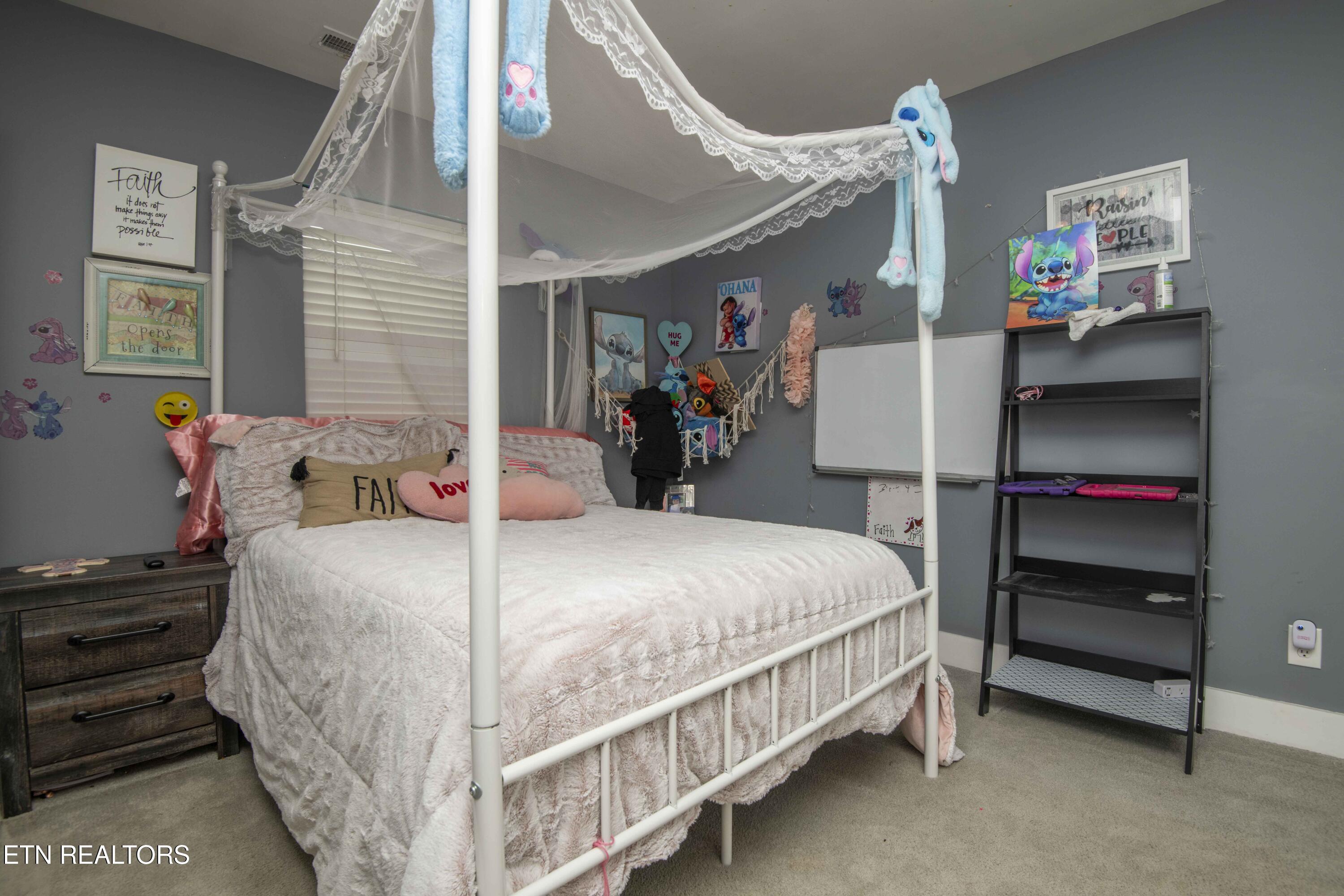 1104 Remington Rd