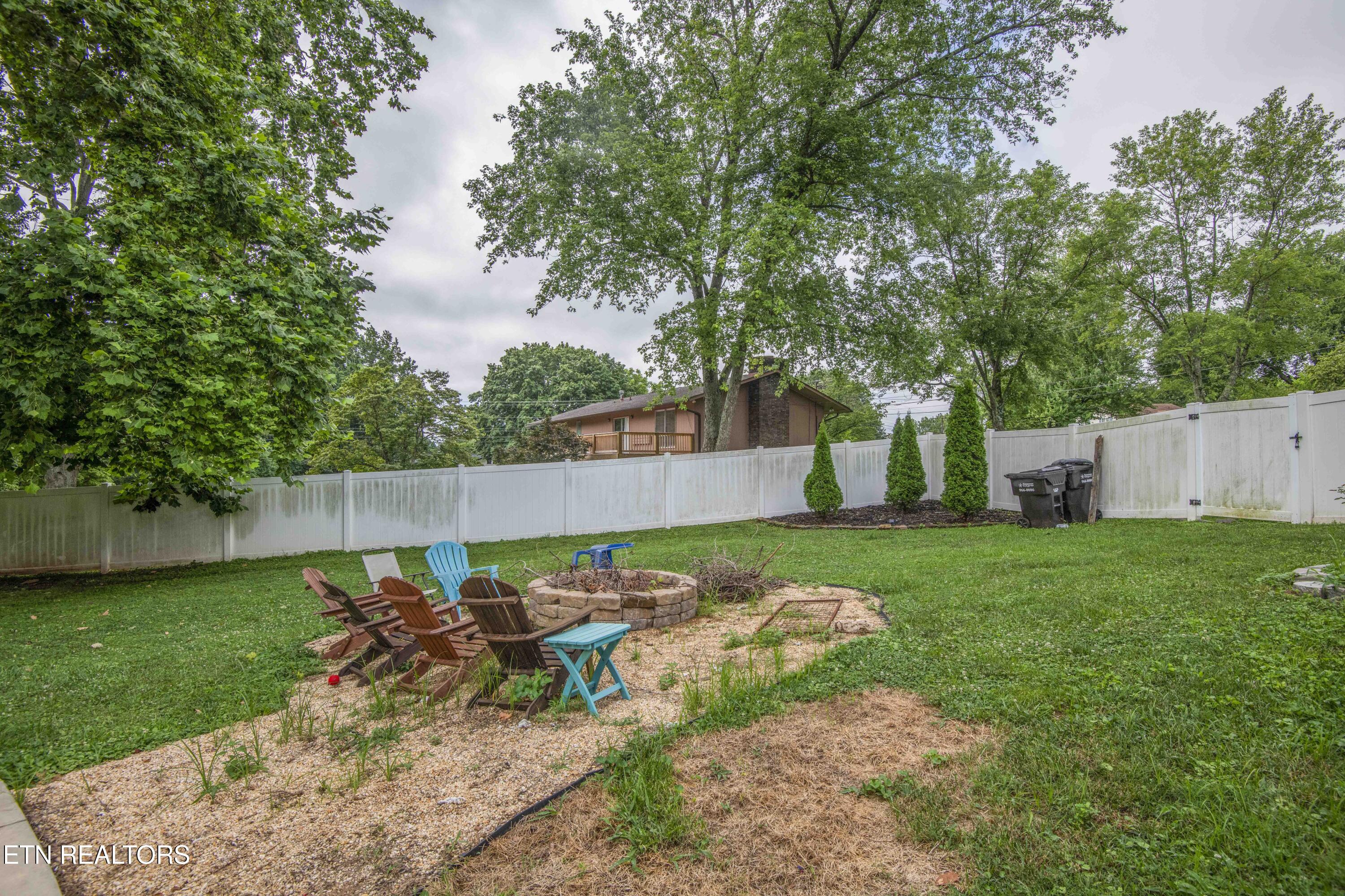 1104 Remington Rd