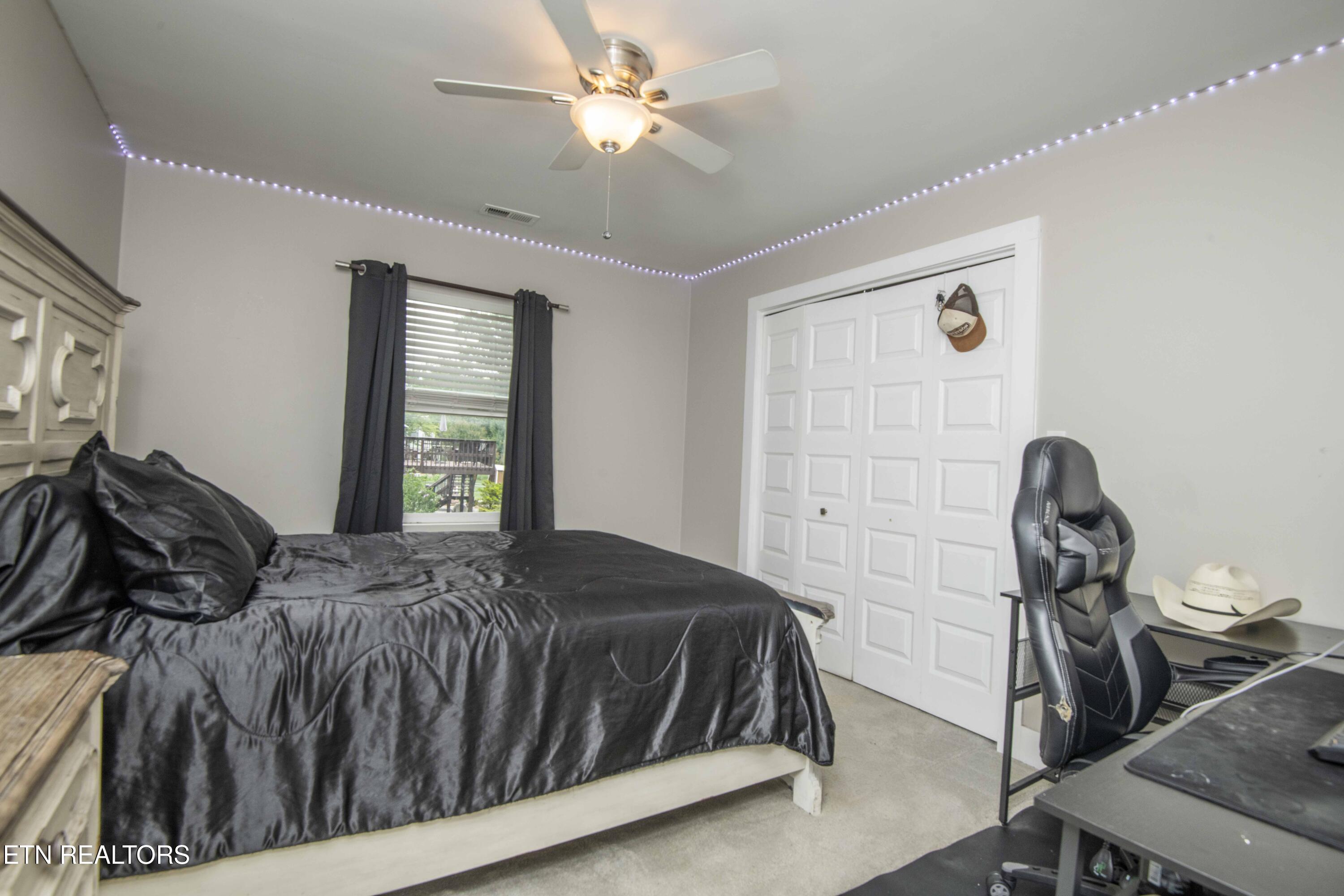 1104 Remington Rd
