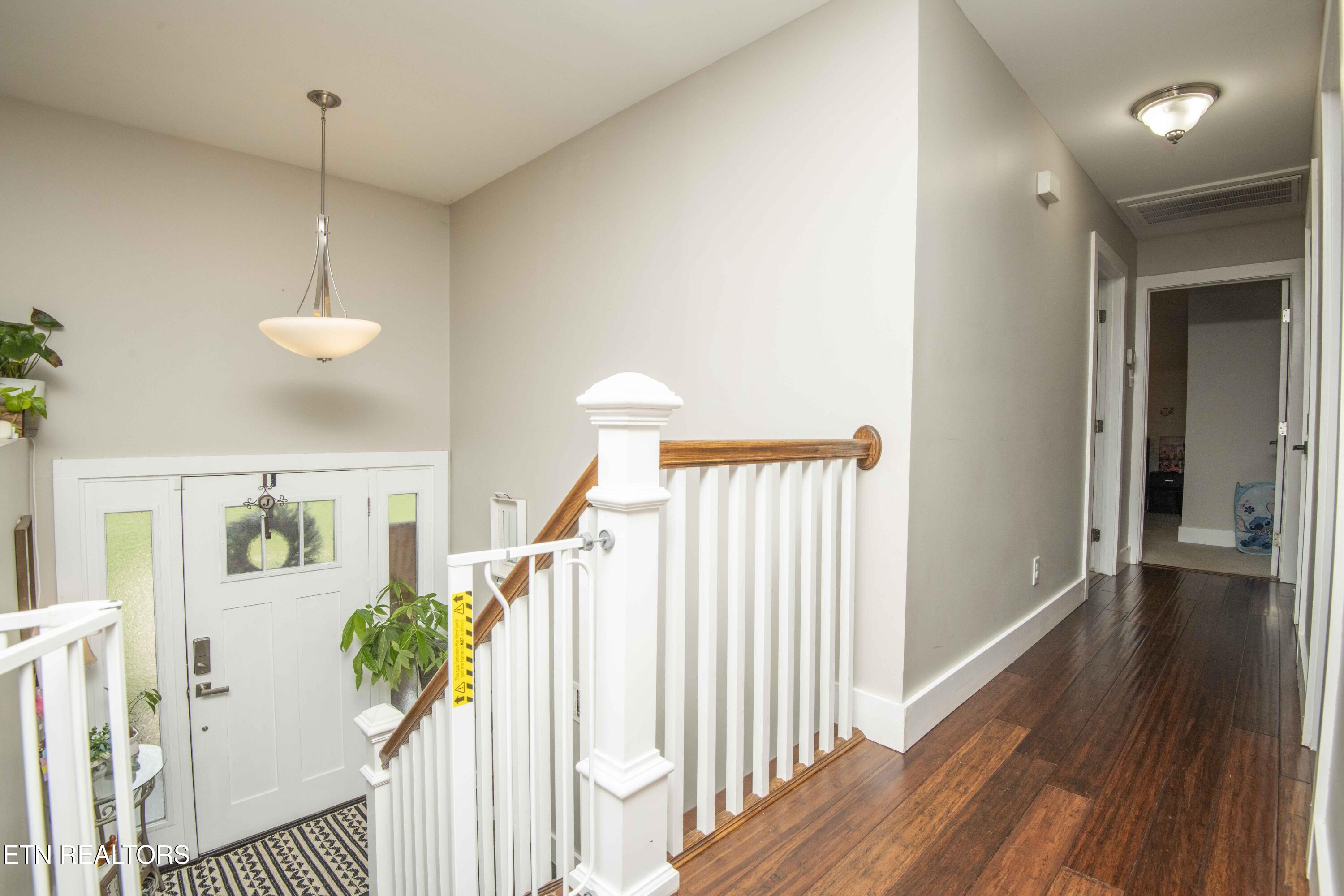 1104 Remington Rd