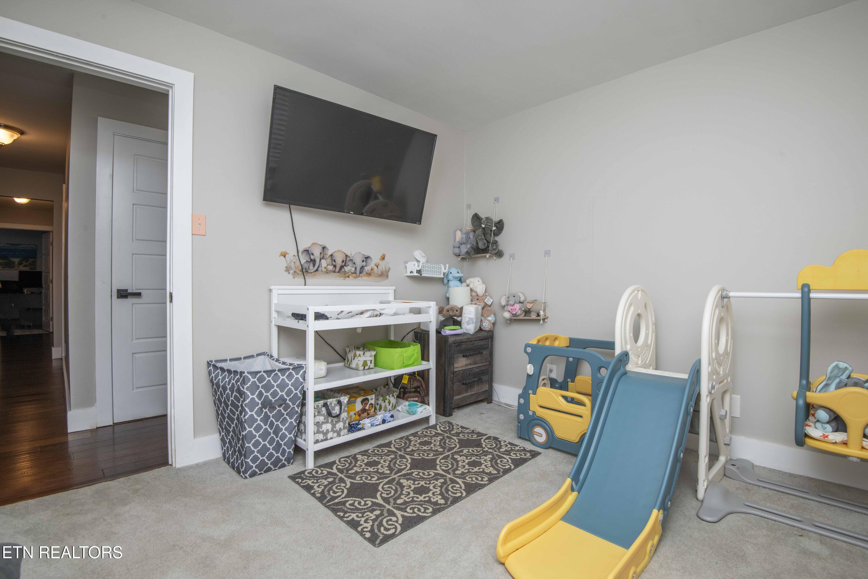 1104 Remington Rd