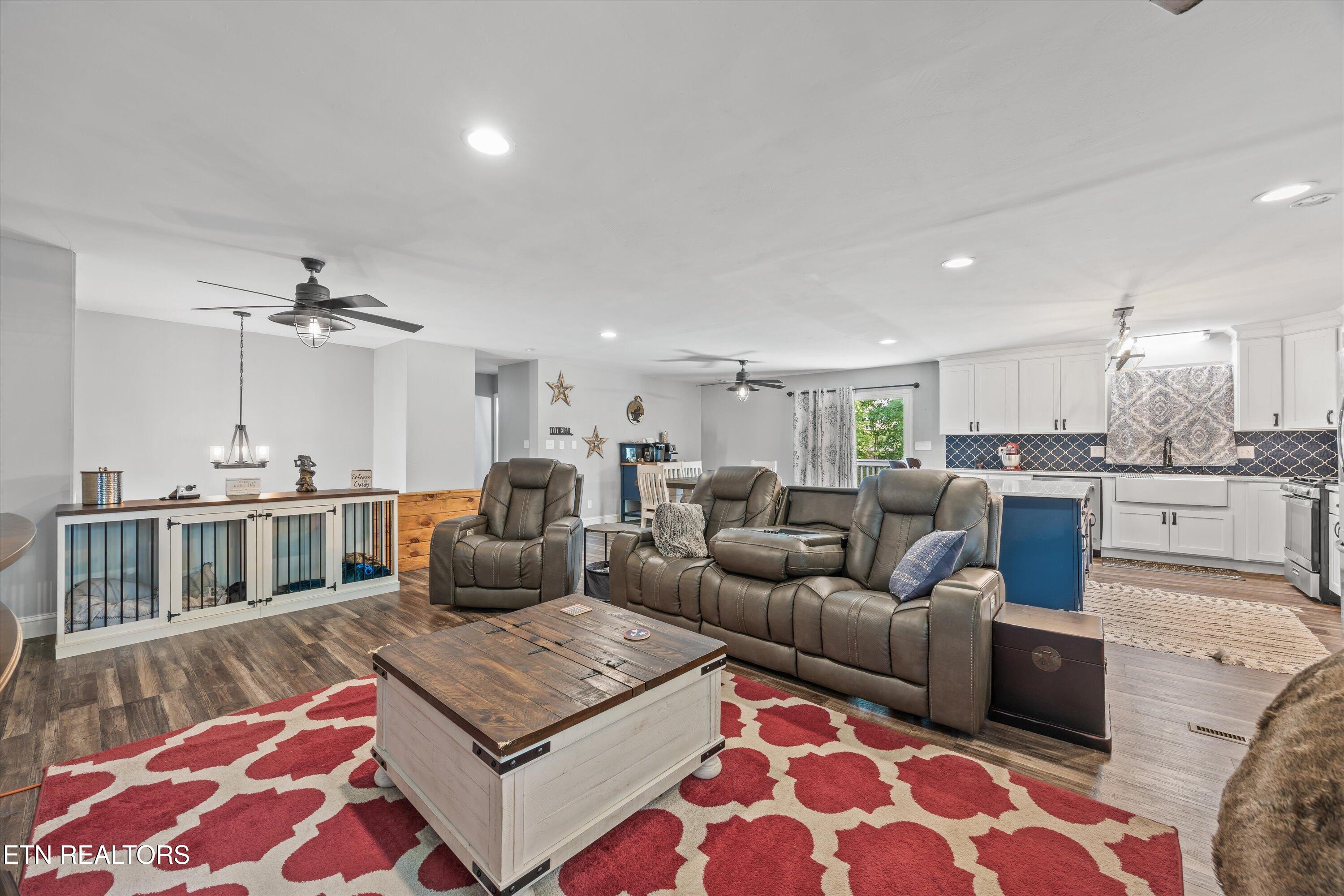 102 Candora Rd