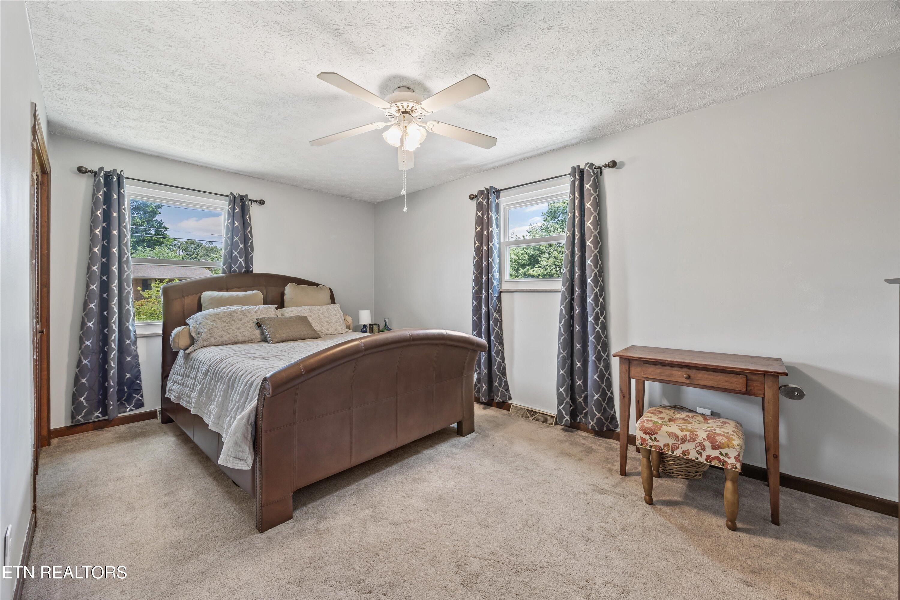 102 Candora Rd