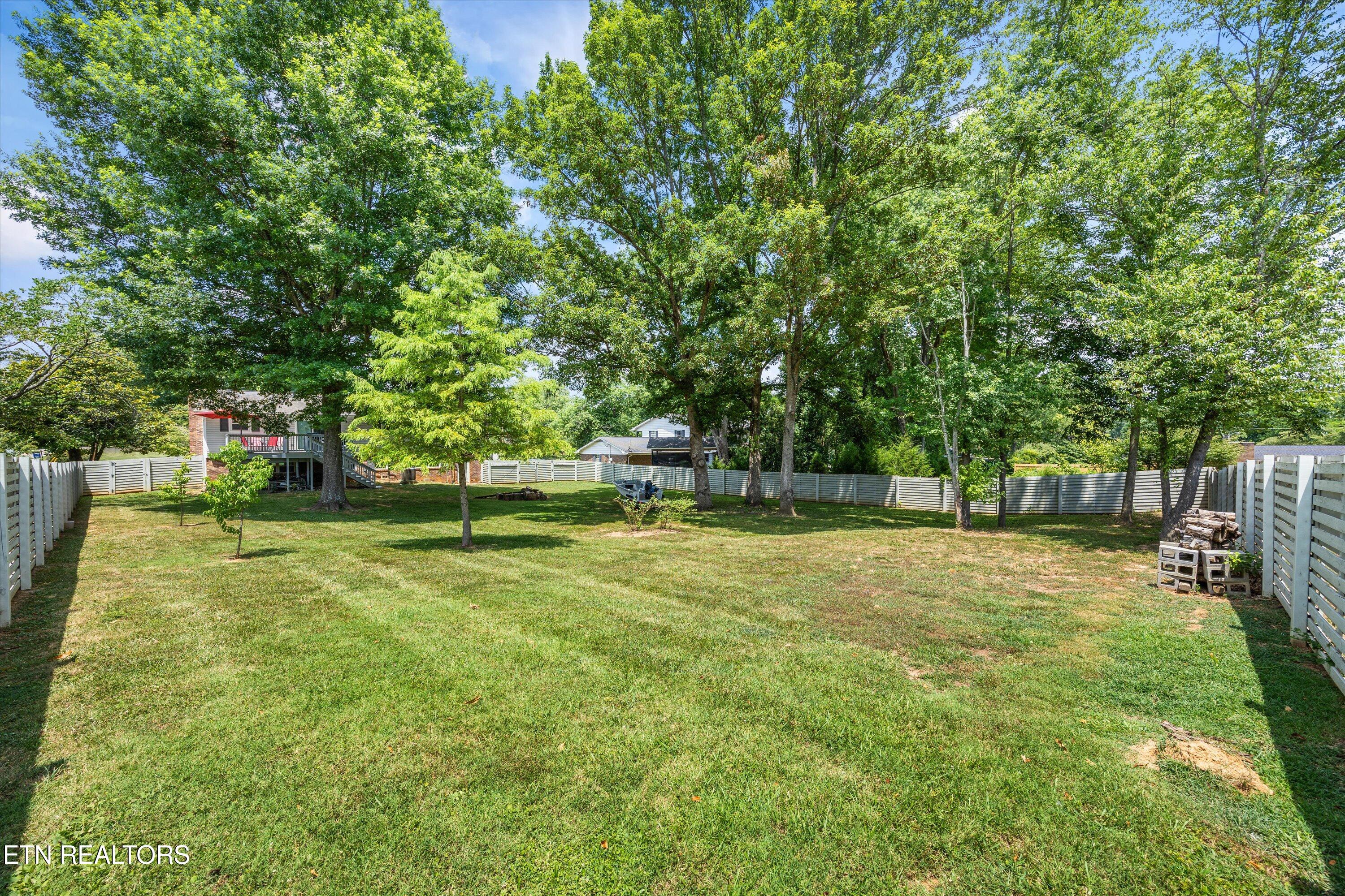 102 Candora Rd