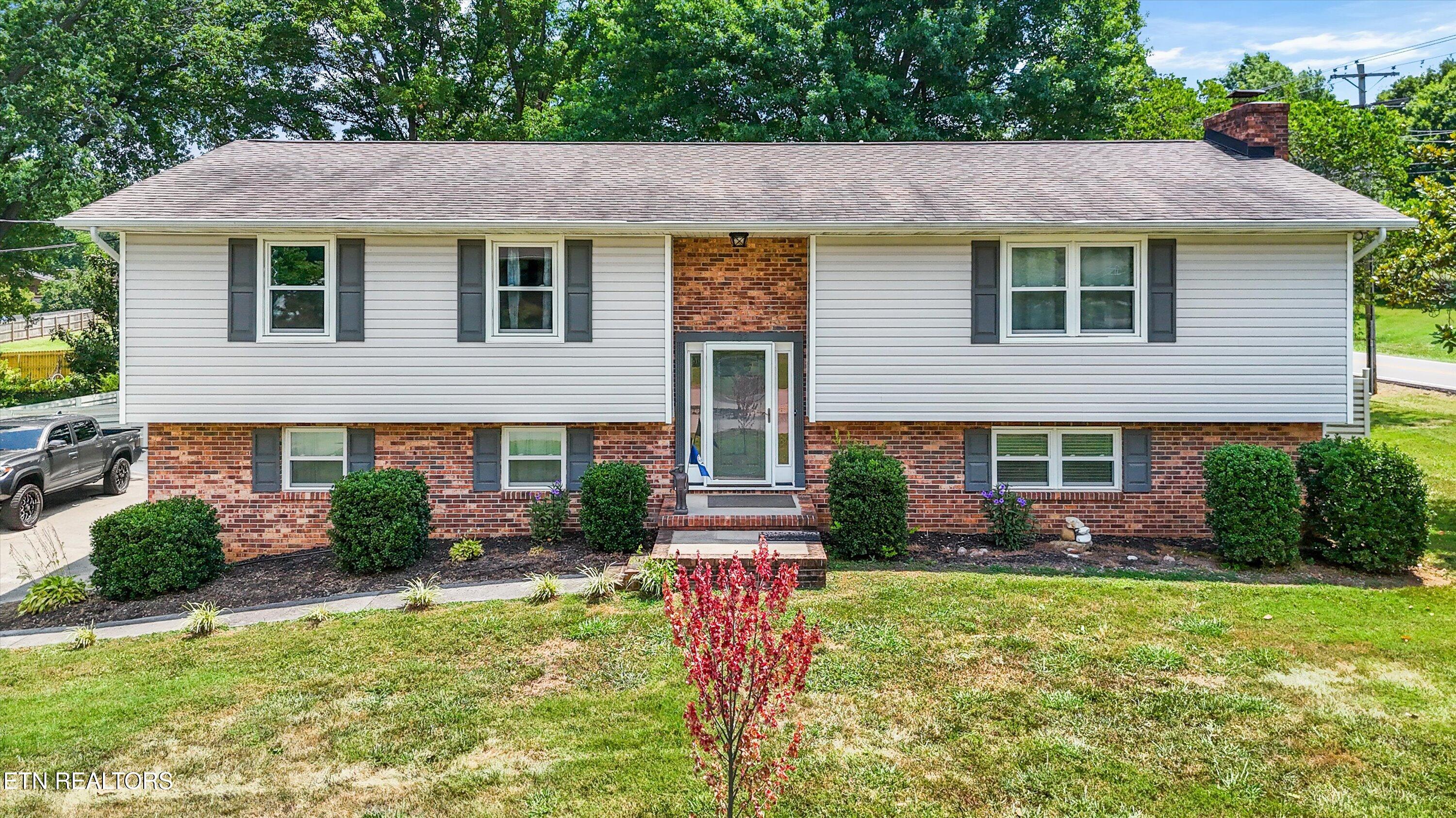 102 Candora Rd