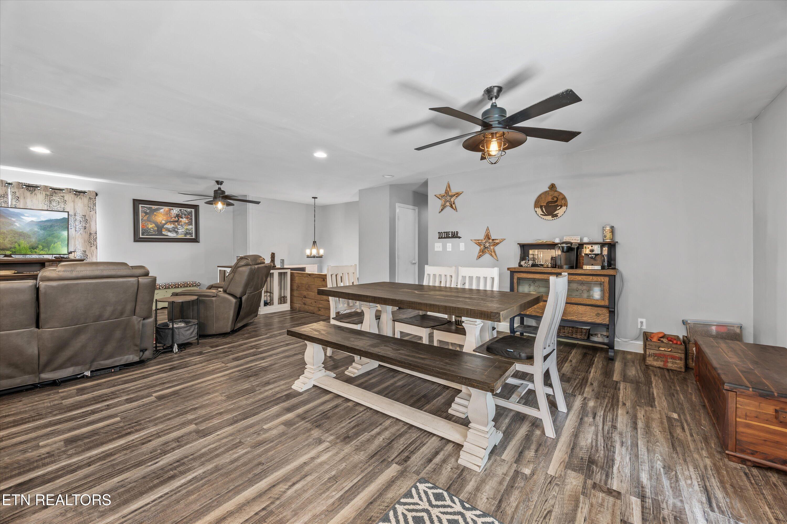 102 Candora Rd