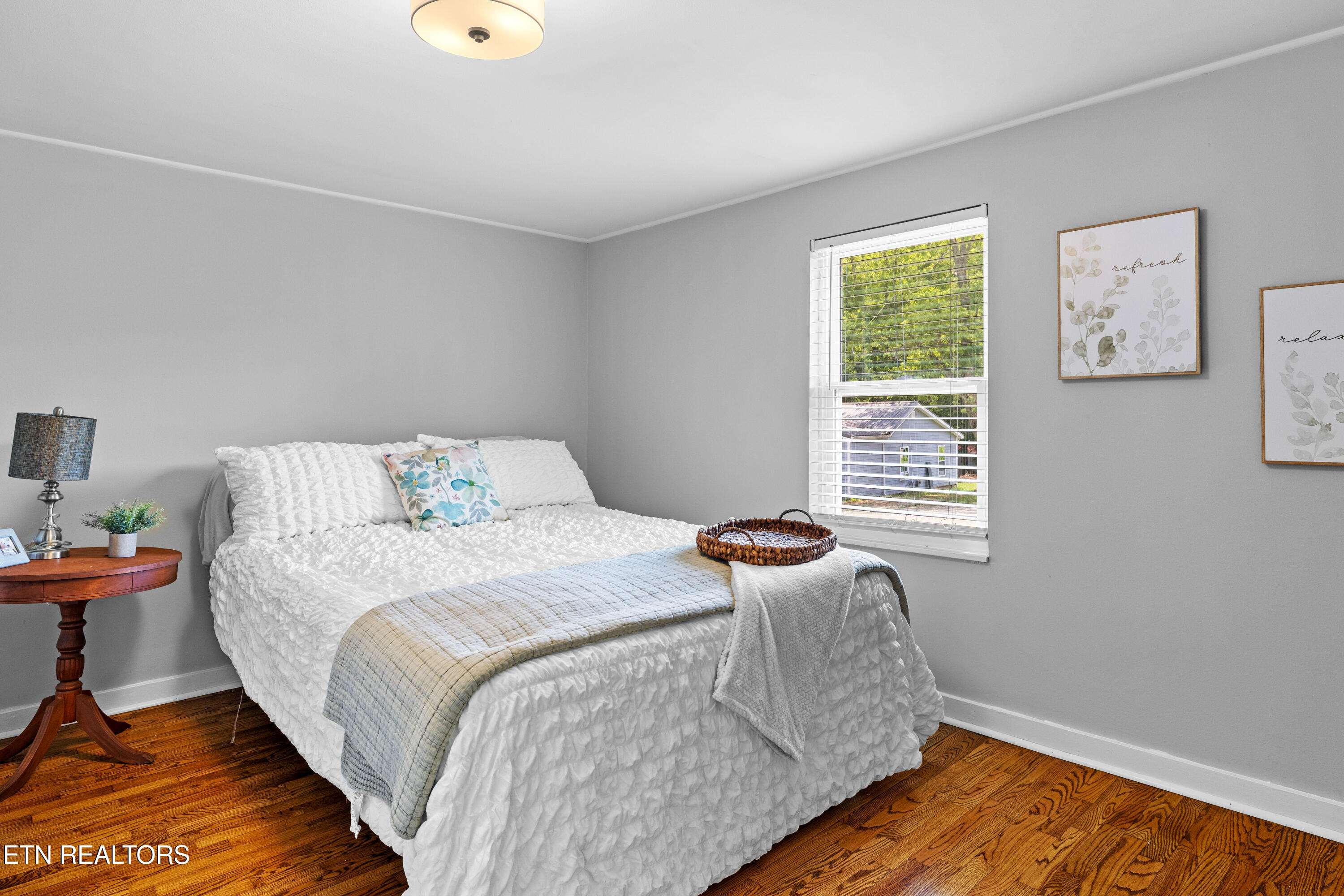 322 Abrams St