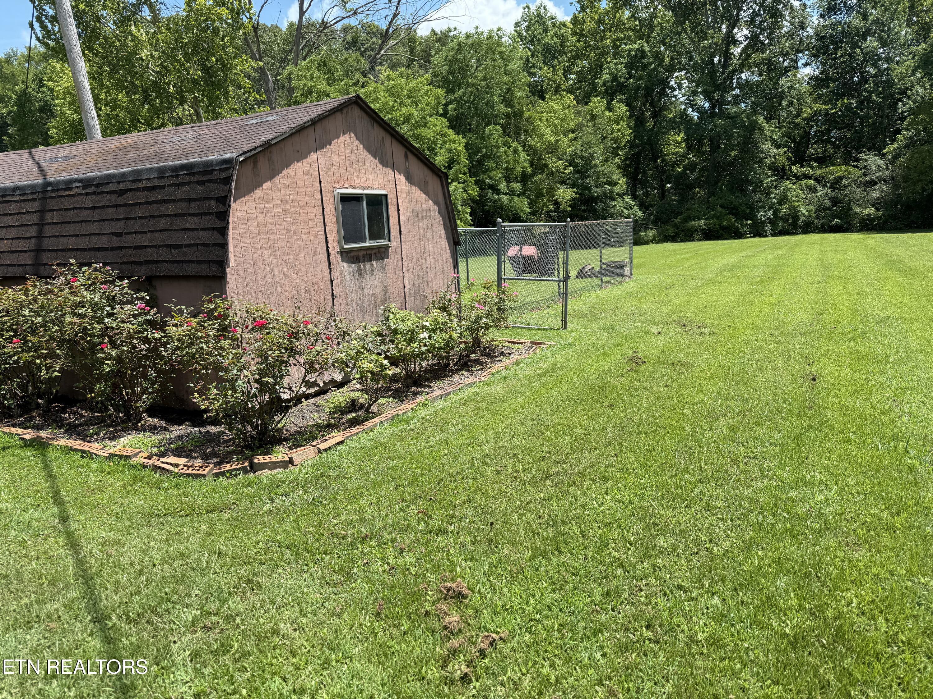 137 Dogtown Rd Rd