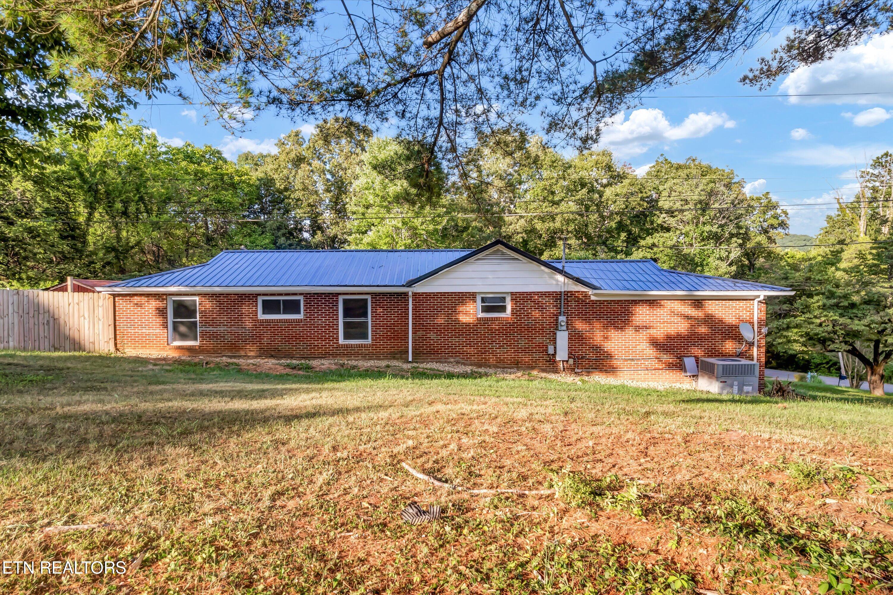 6221 Babelay Rd