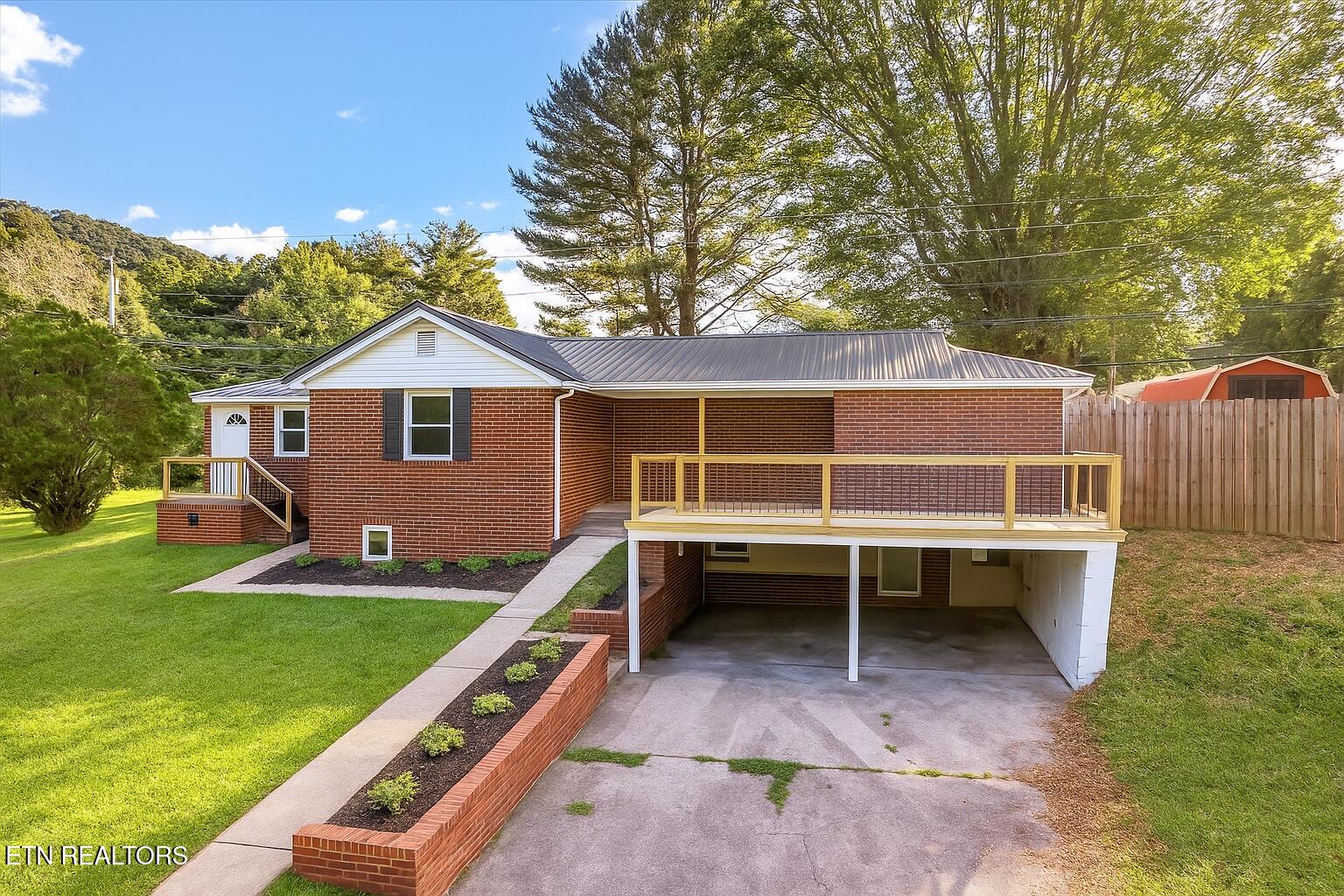 6221 Babelay Rd
