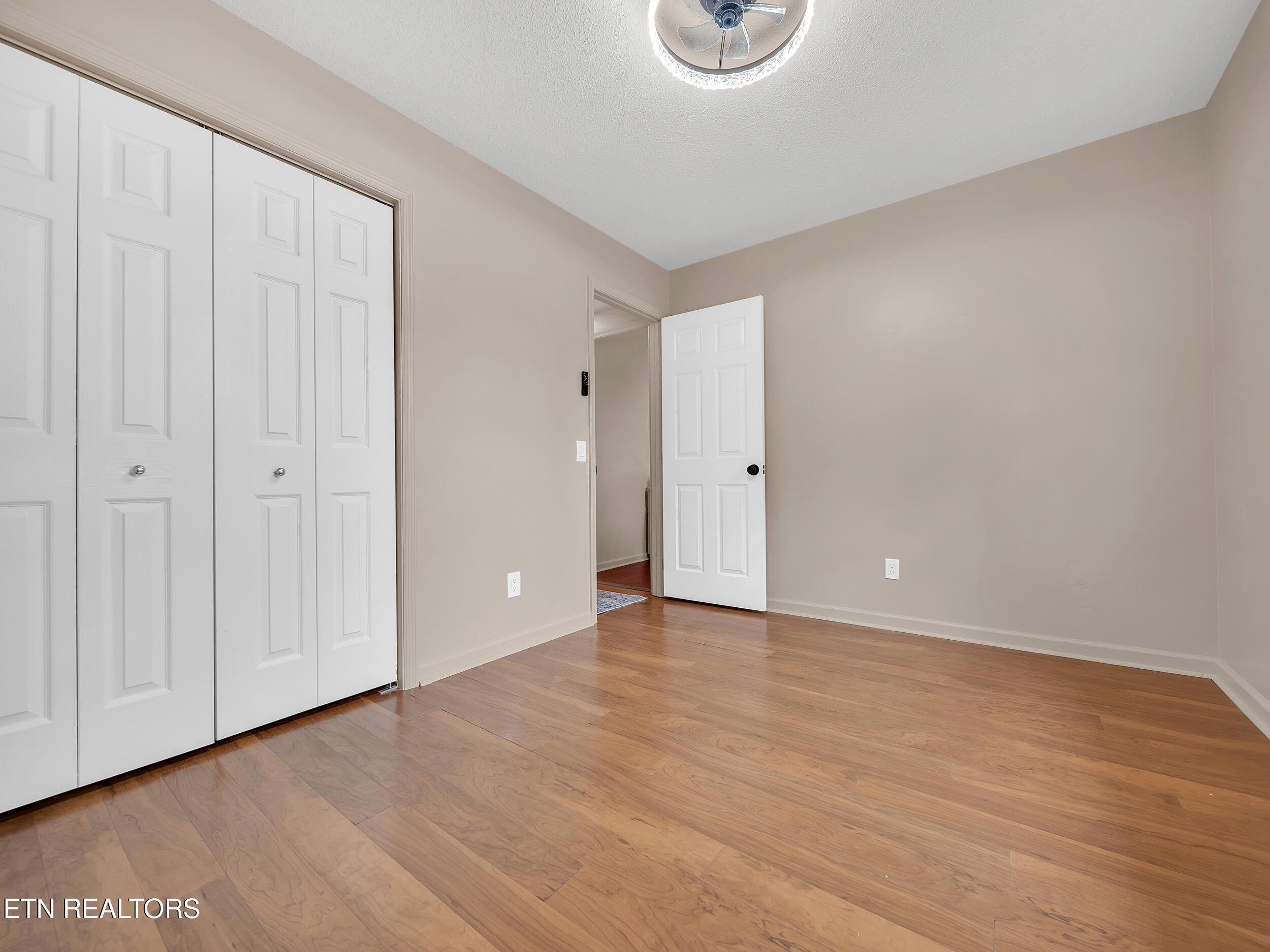 210 N Clark St