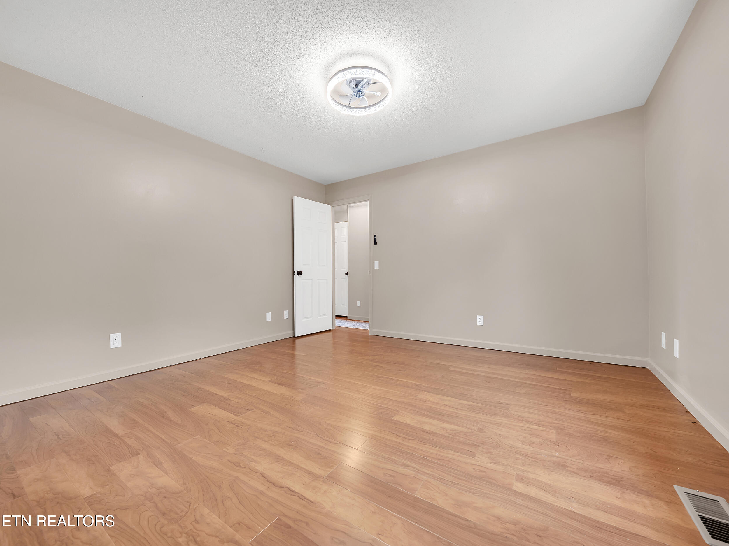 210 N Clark St