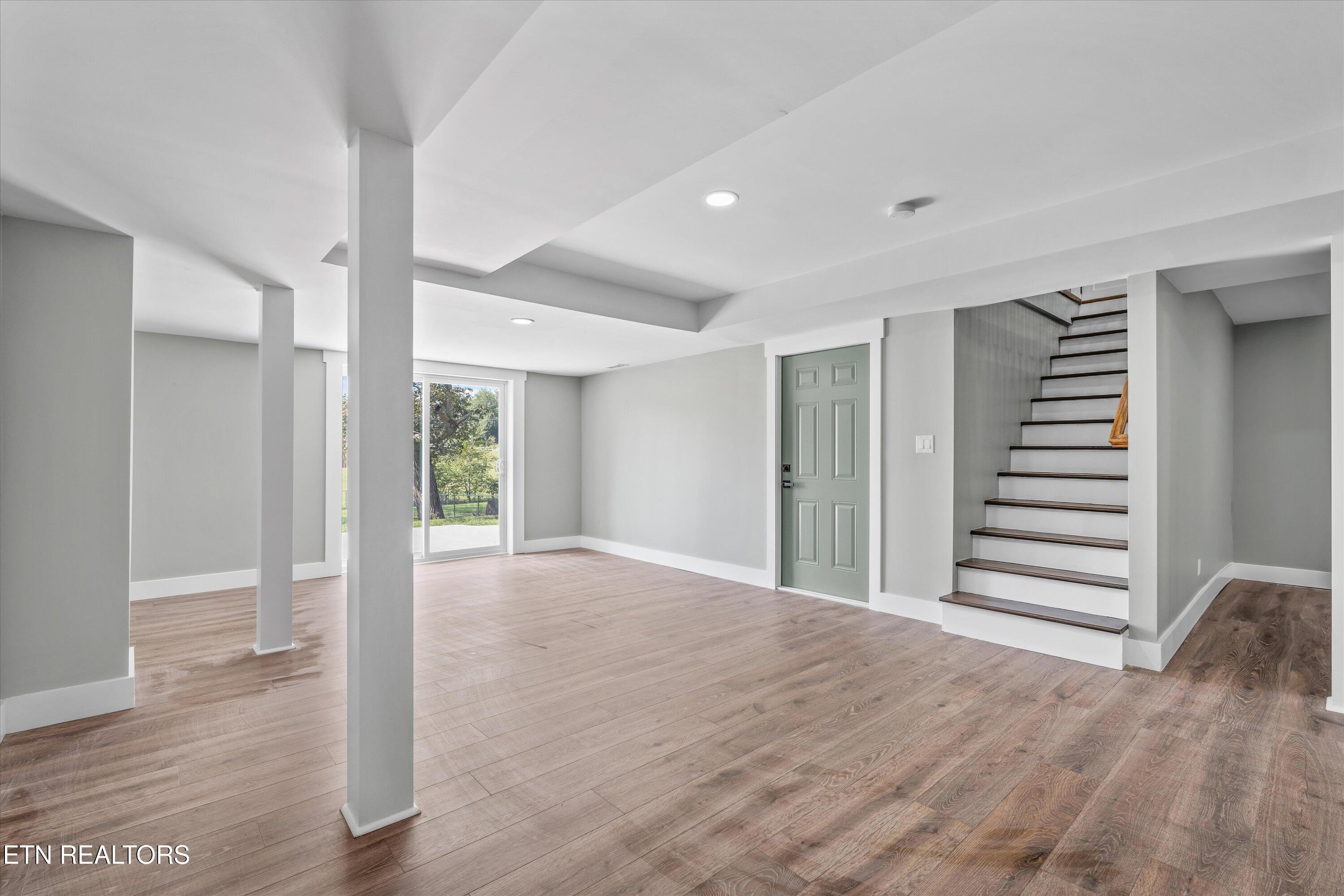 1939 Smoky View Circle