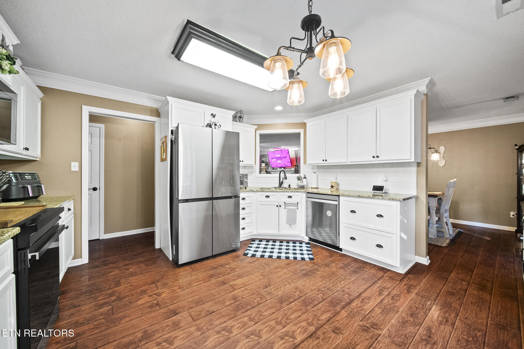 6614 Ruby June Lane