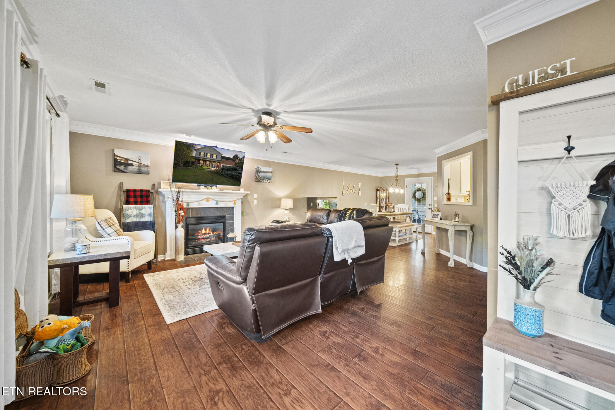 6614 Ruby June Lane
