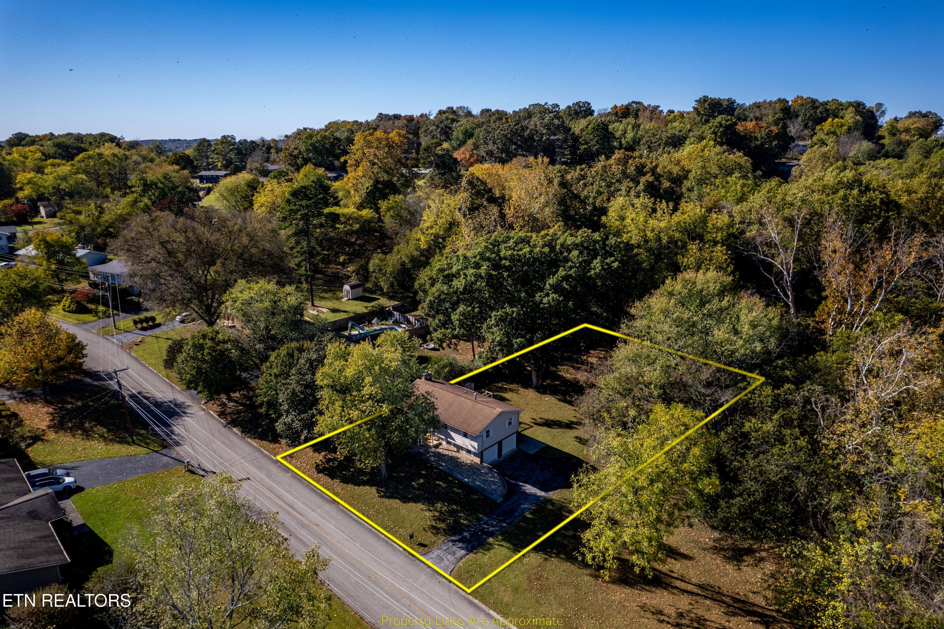 11909 Midhurst Drive