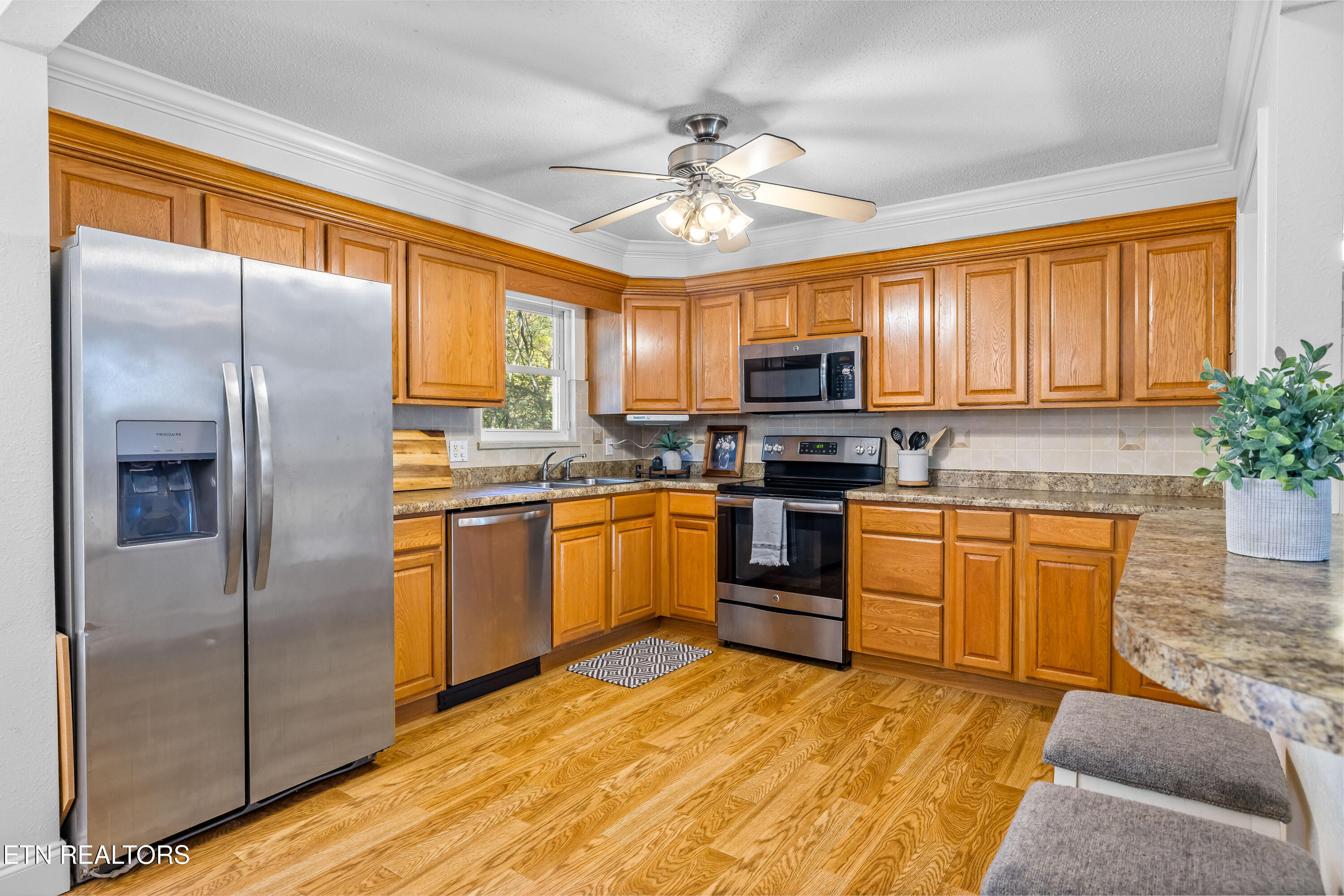 11909 Midhurst Drive