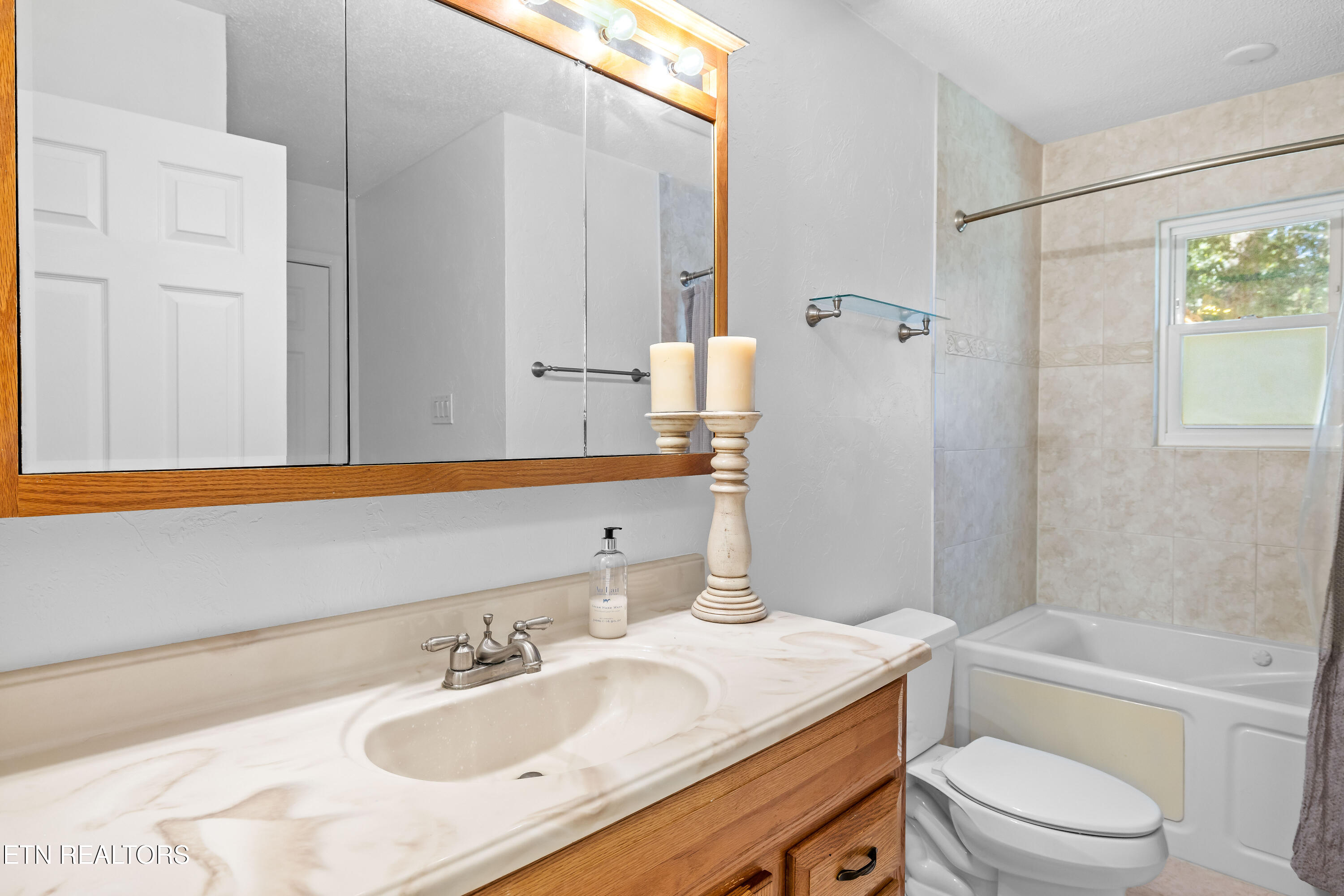 11909 Midhurst Drive