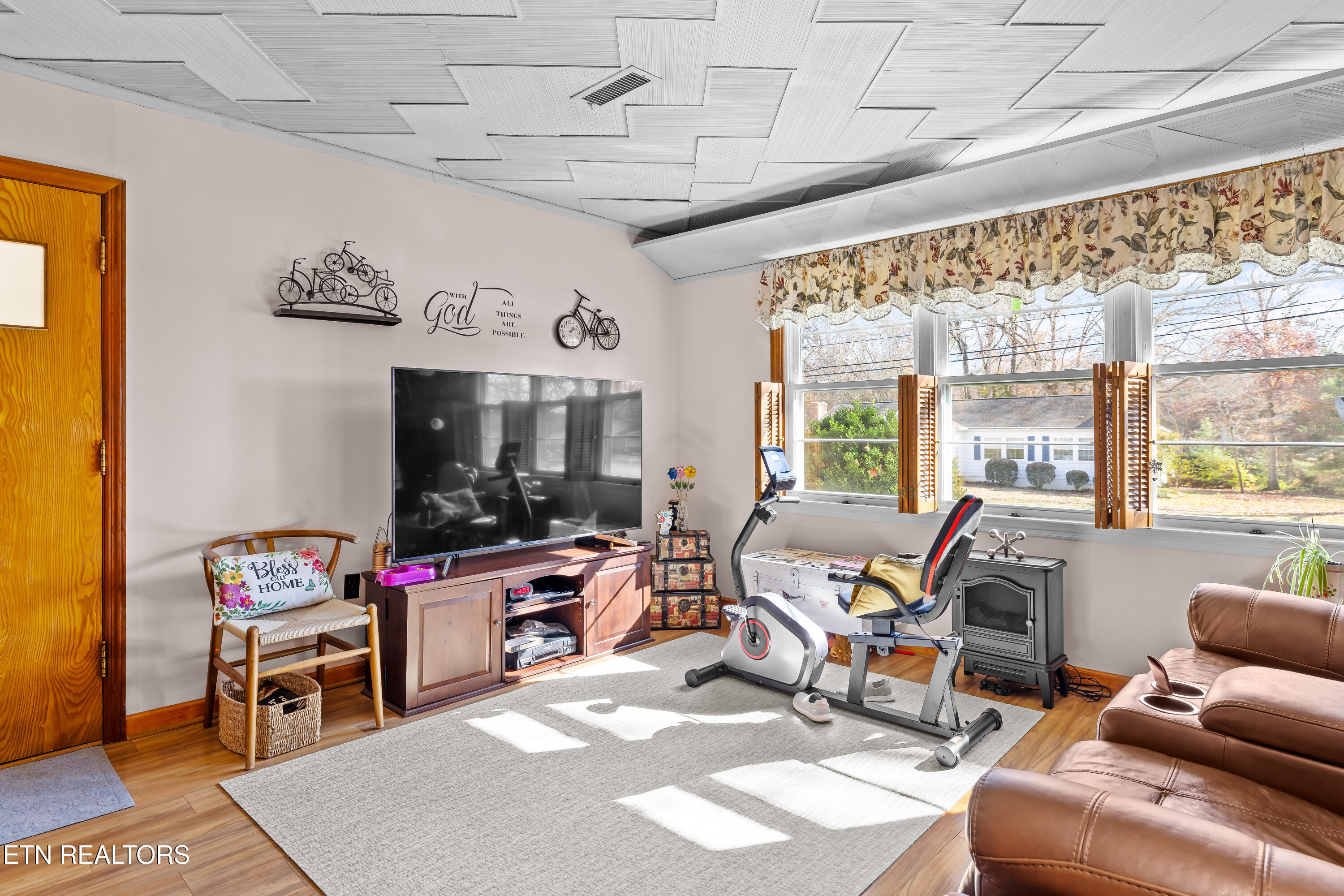 1321 Tapoco Ave