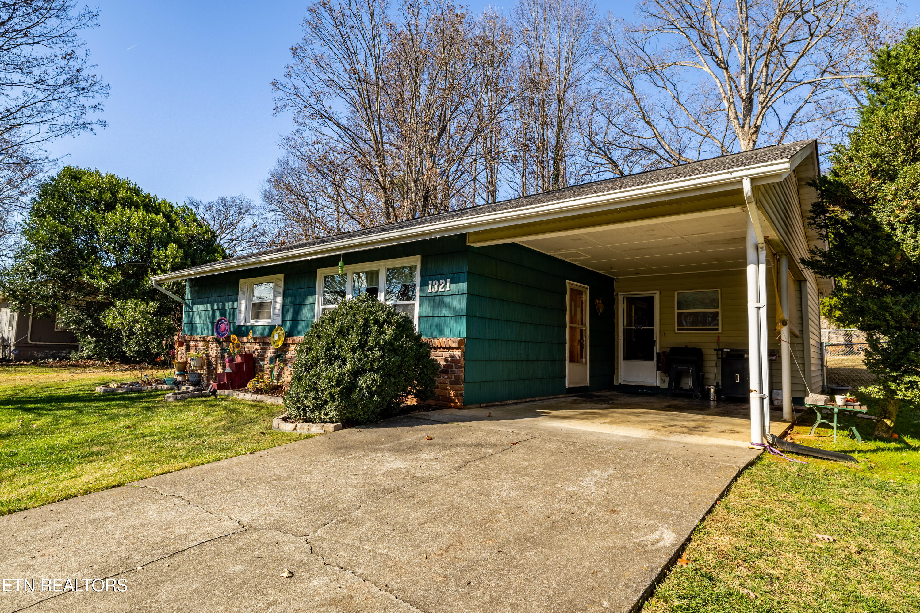 1321 Tapoco Ave