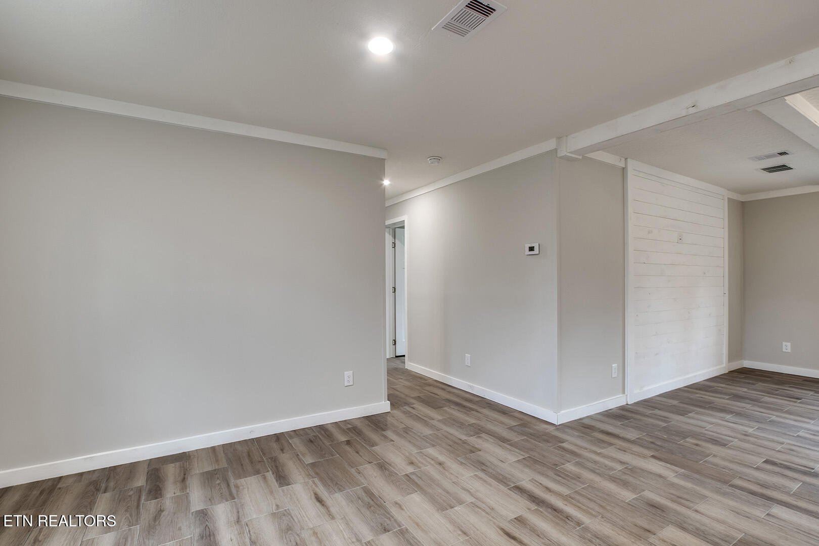 297 Wilkins Ave