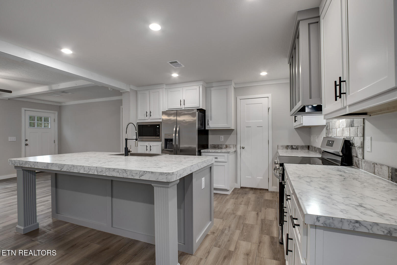 297 Wilkins Ave