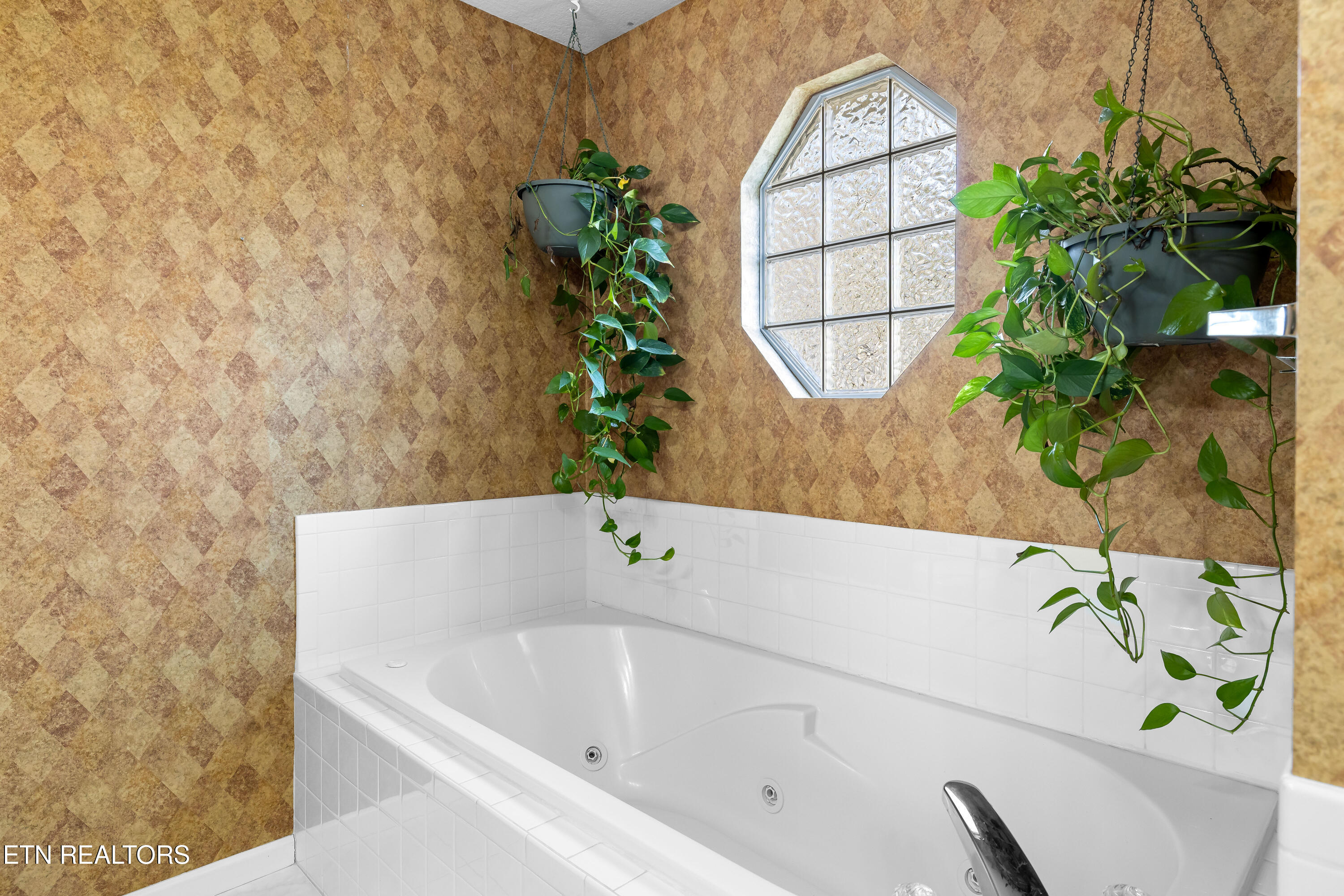 3002 Country Meadows Lane