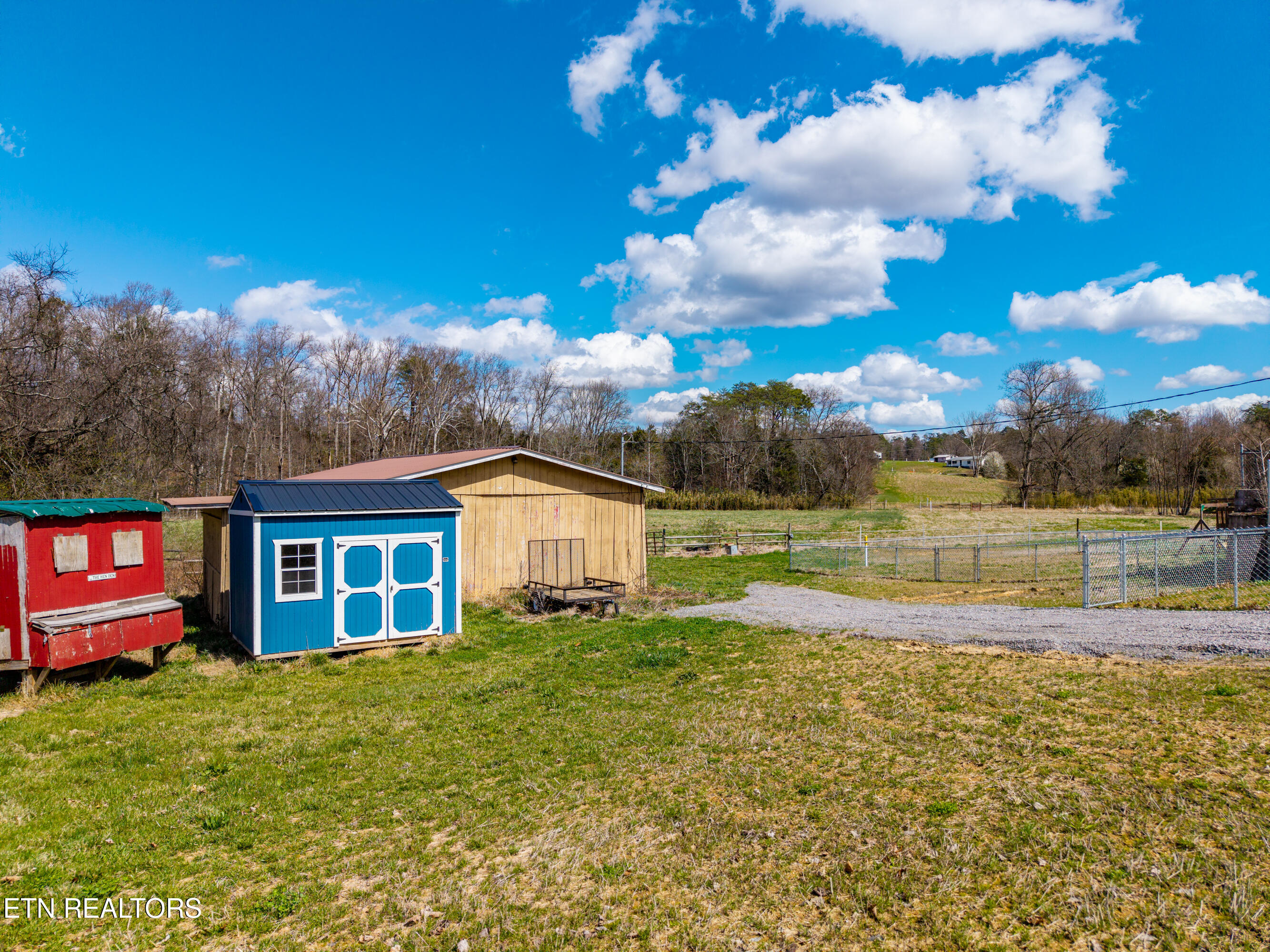 911 Tipton Station Rd