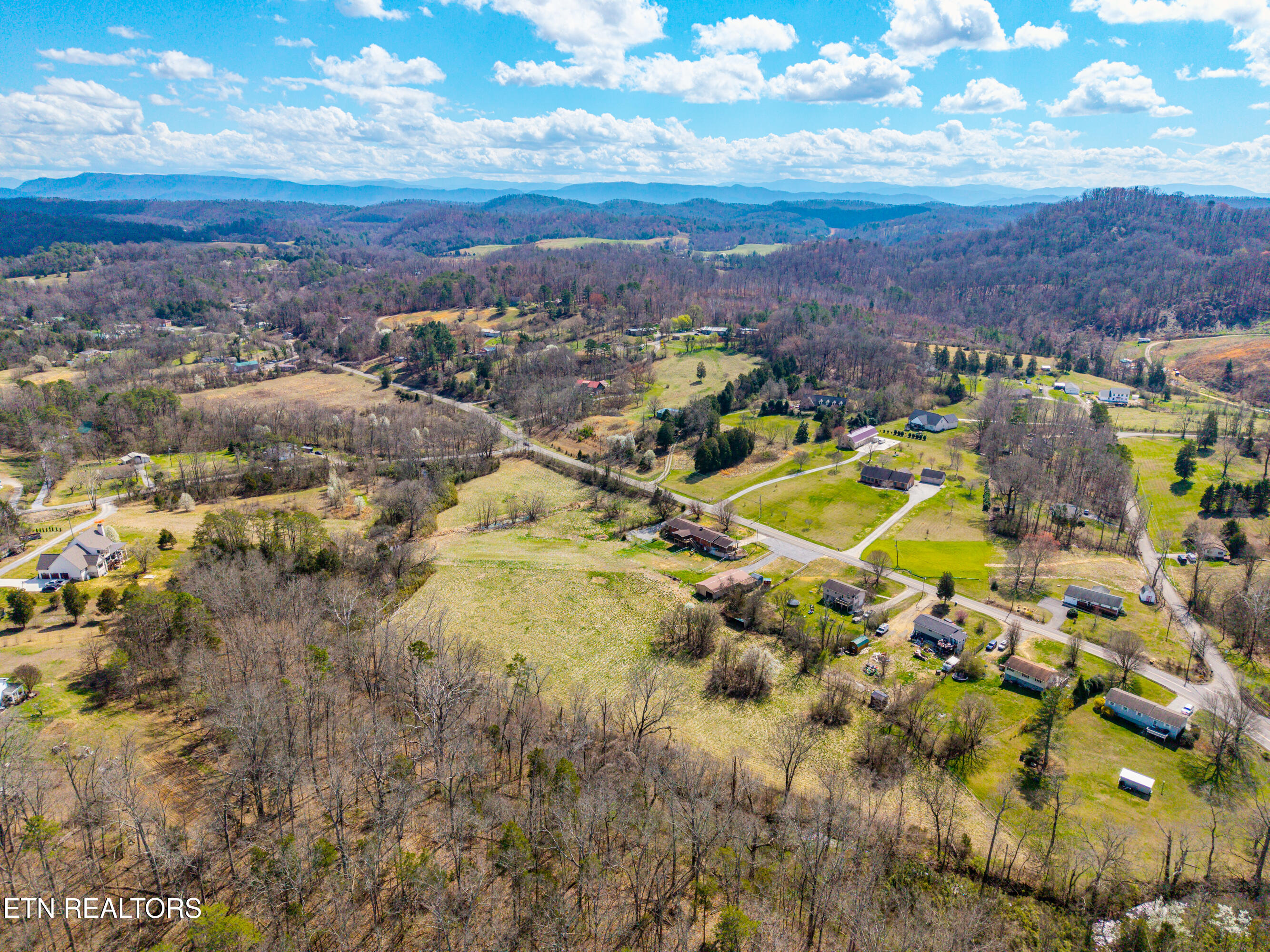 911 Tipton Station Rd