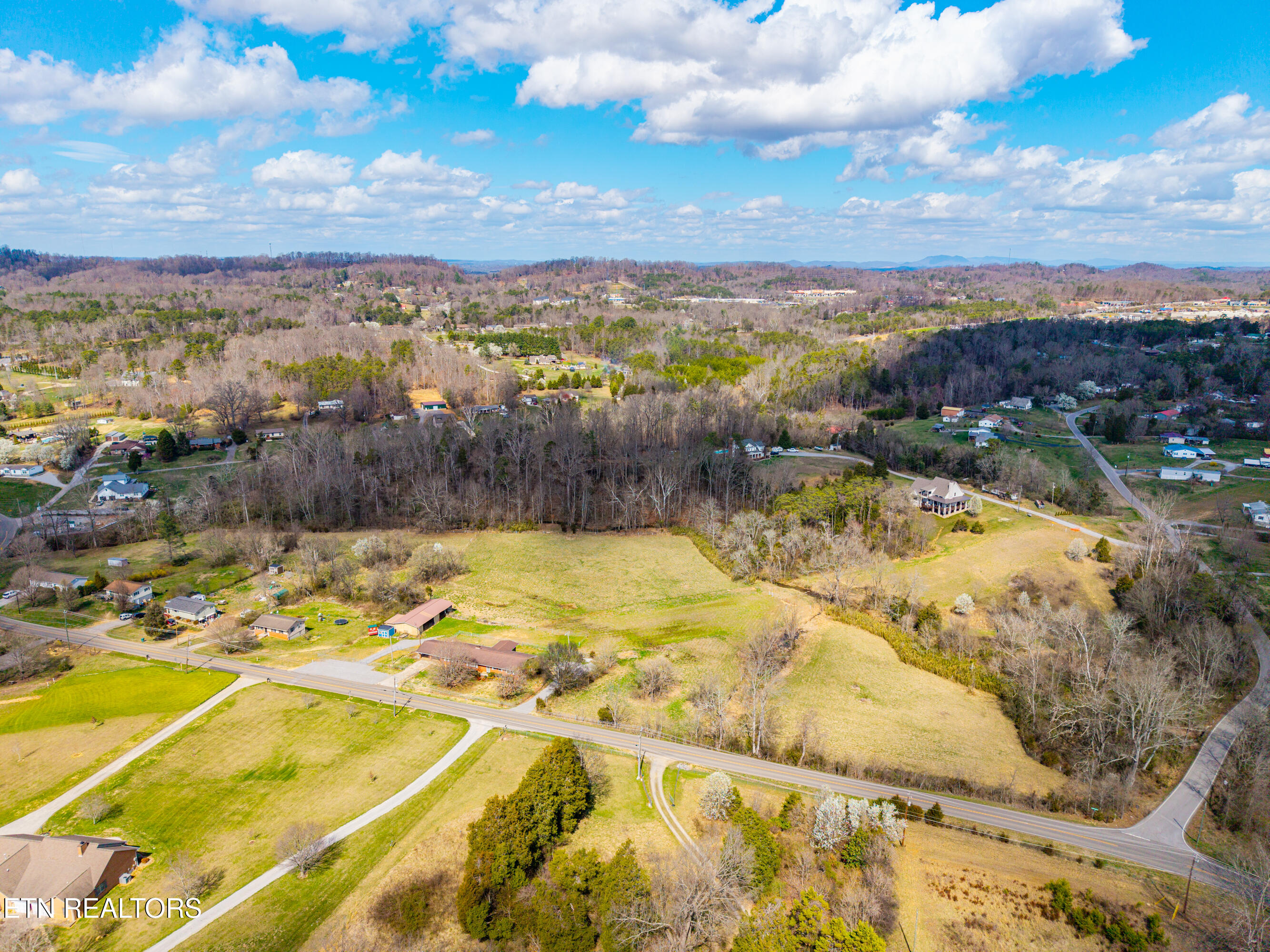 911 Tipton Station Rd