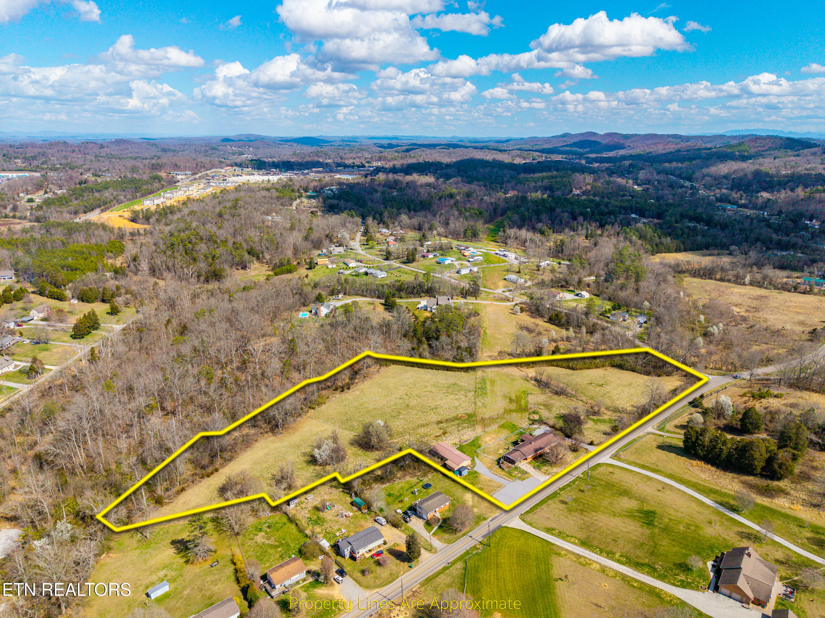 911 Tipton Station Rd