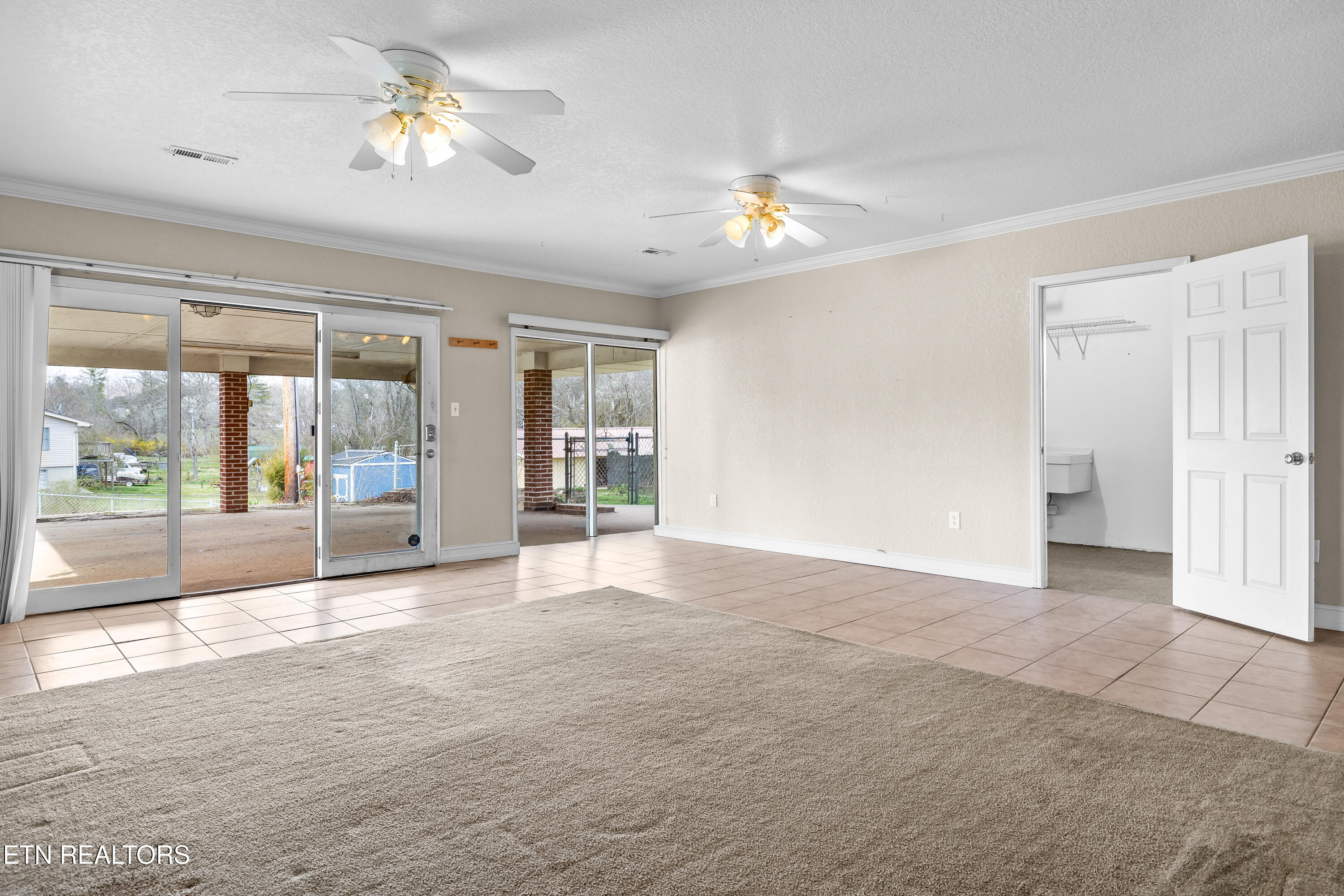 911 Tipton Station Rd