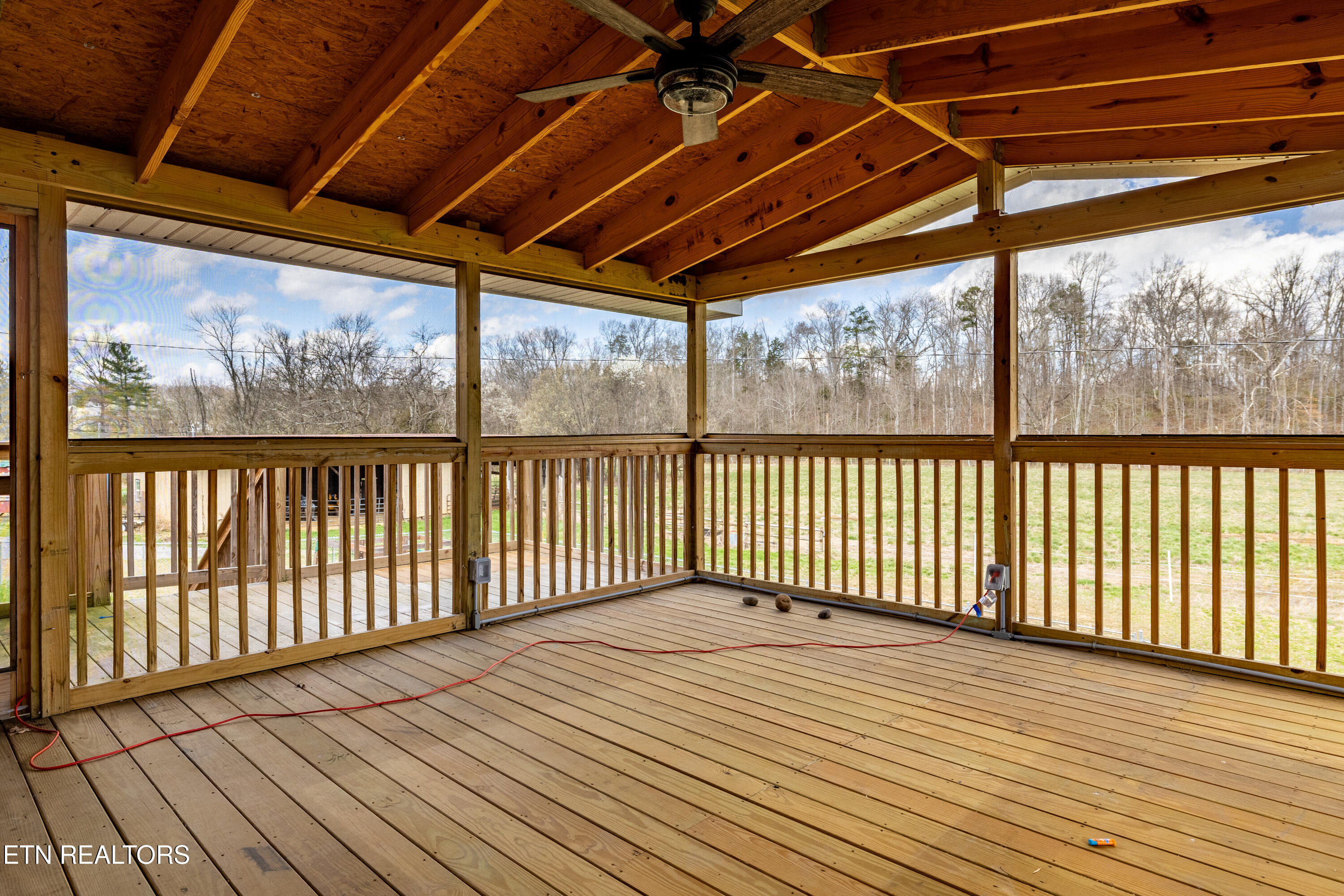 911 Tipton Station Rd