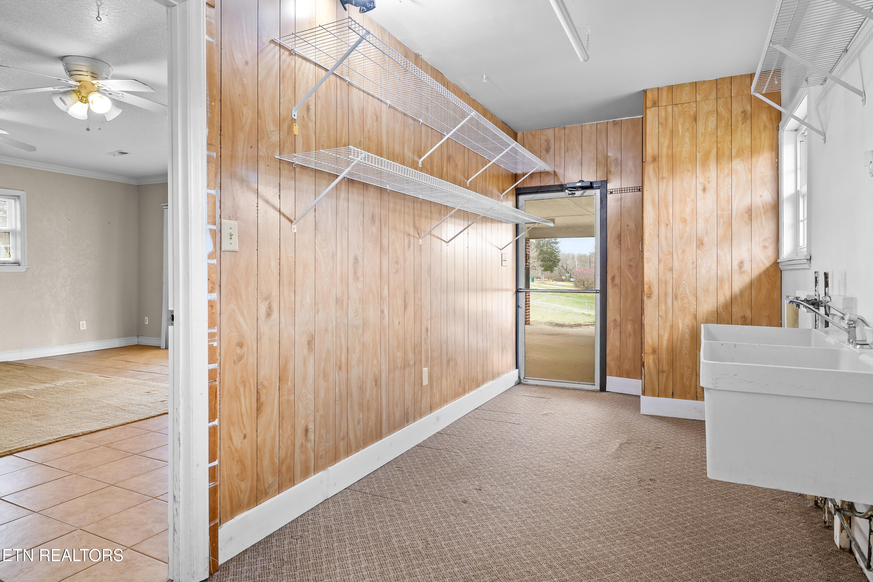 911 Tipton Station Rd