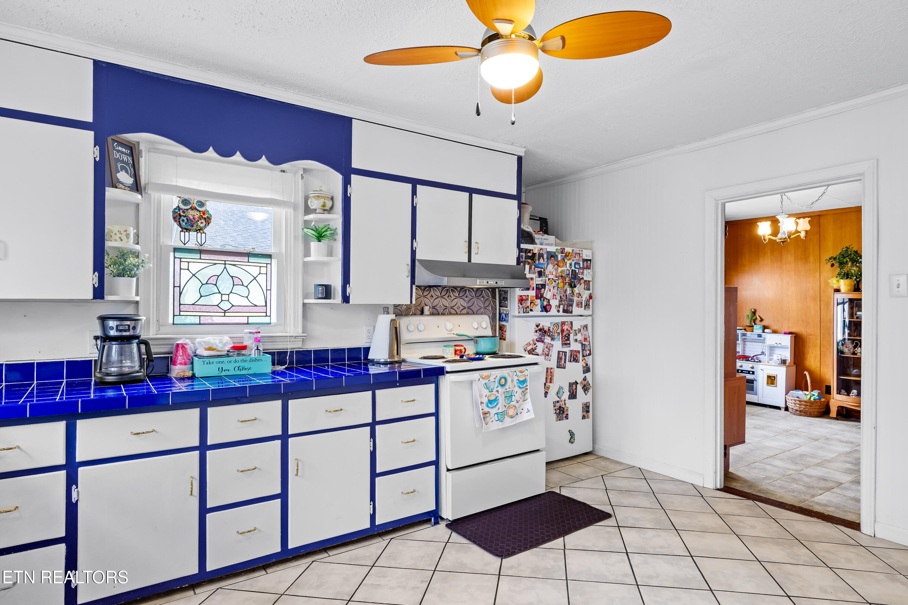 2521 Seymour Ave