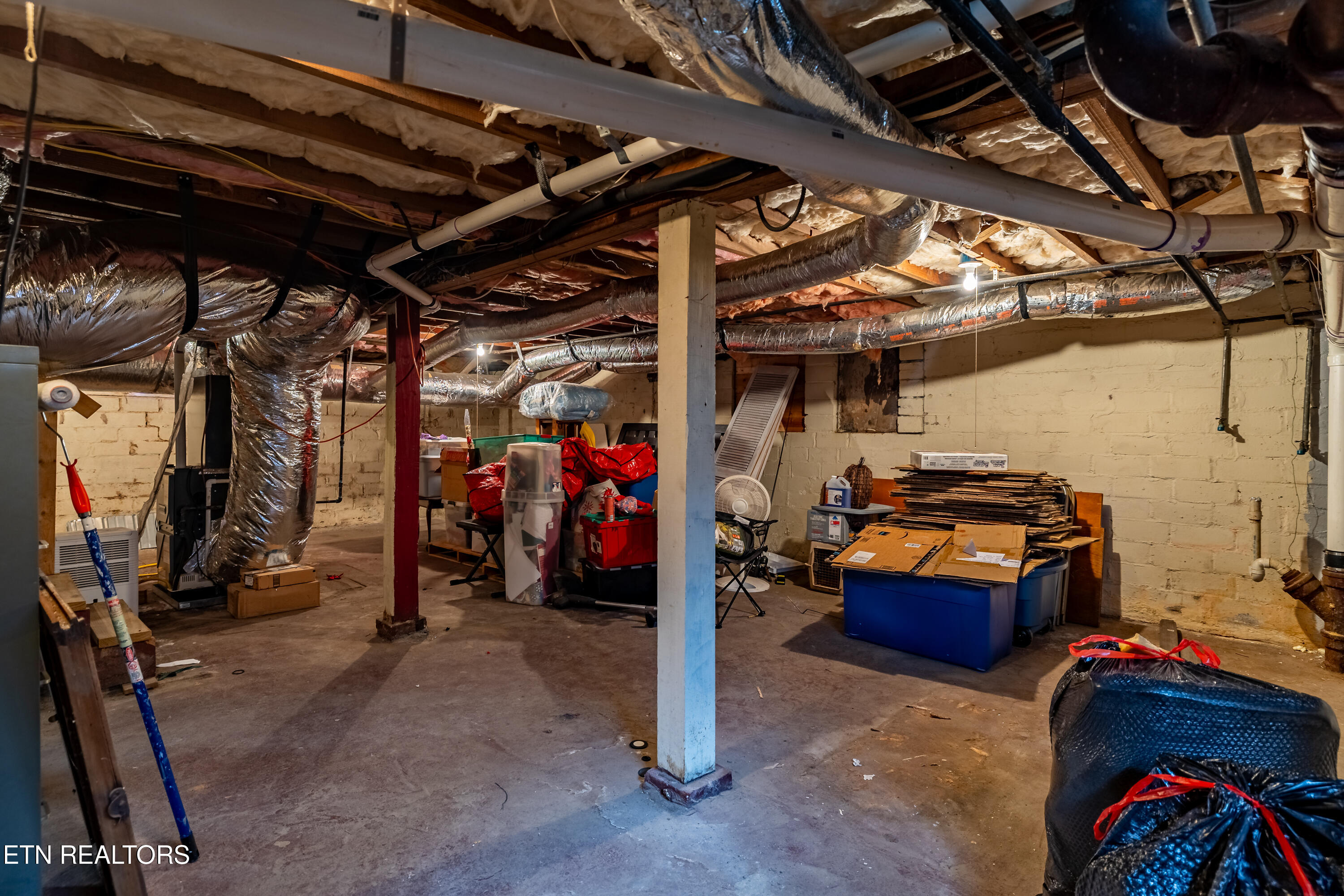 2521 Seymour Ave