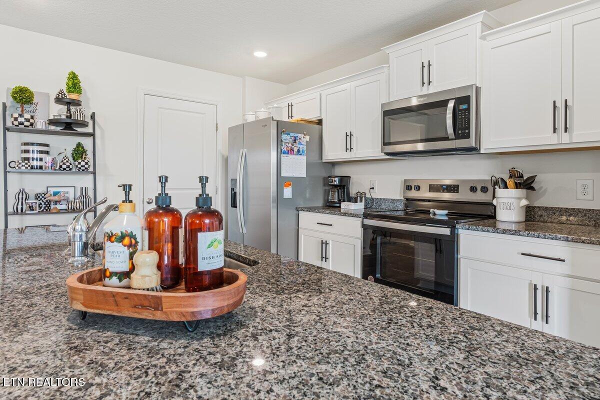176 Crescent Circle