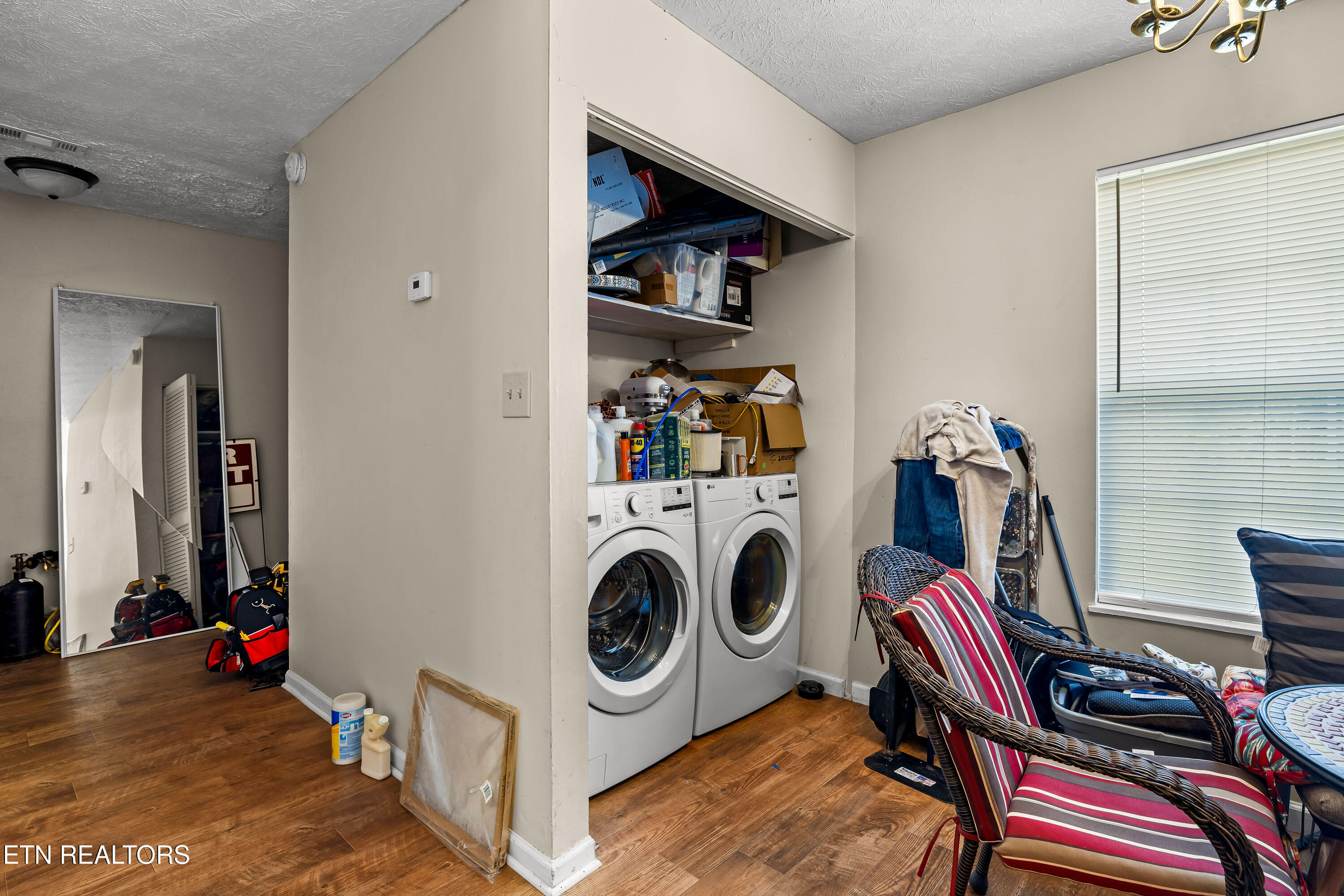 9125 NW Cedarpark Lane