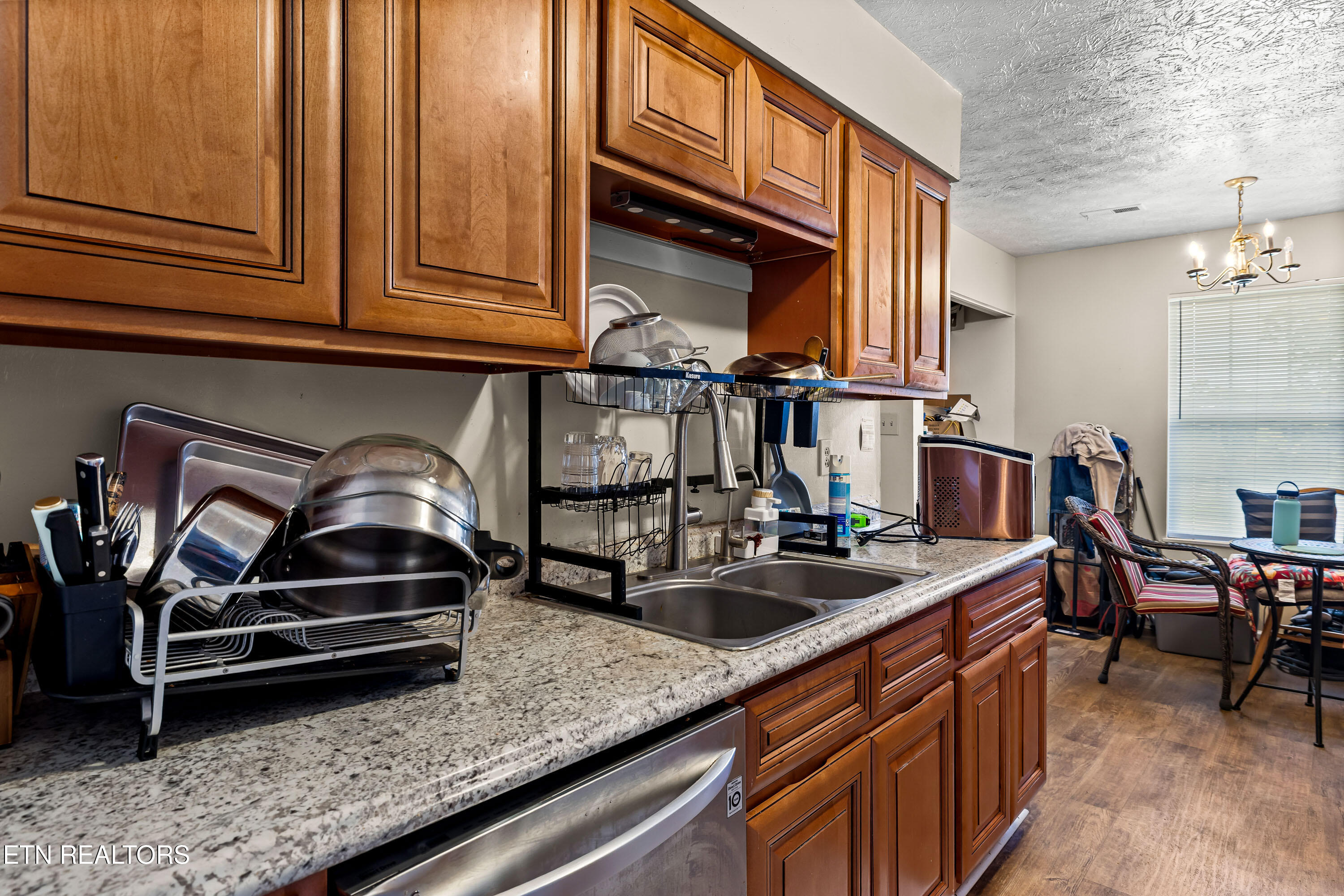 9125 NW Cedarpark Lane