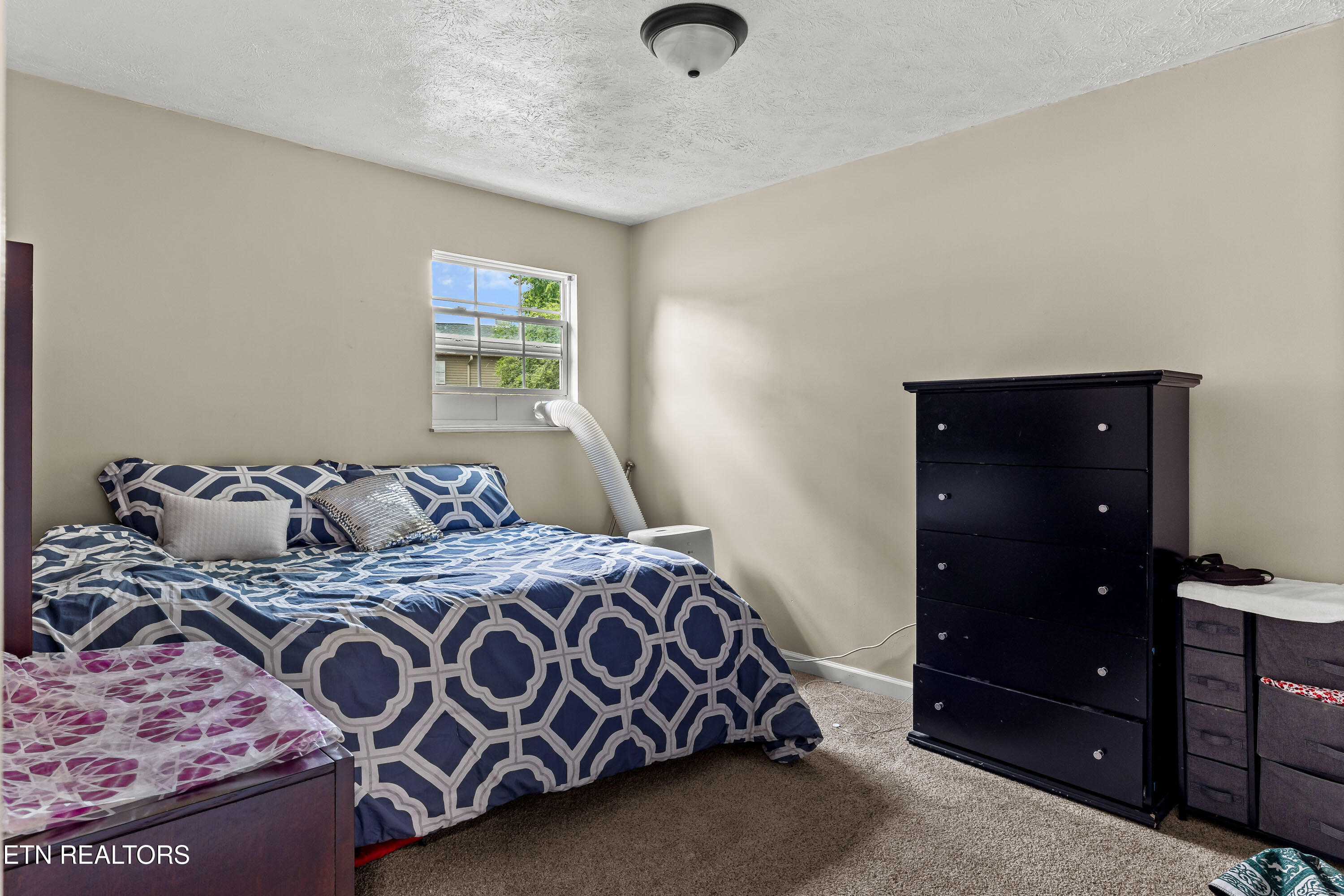 9125 NW Cedarpark Lane