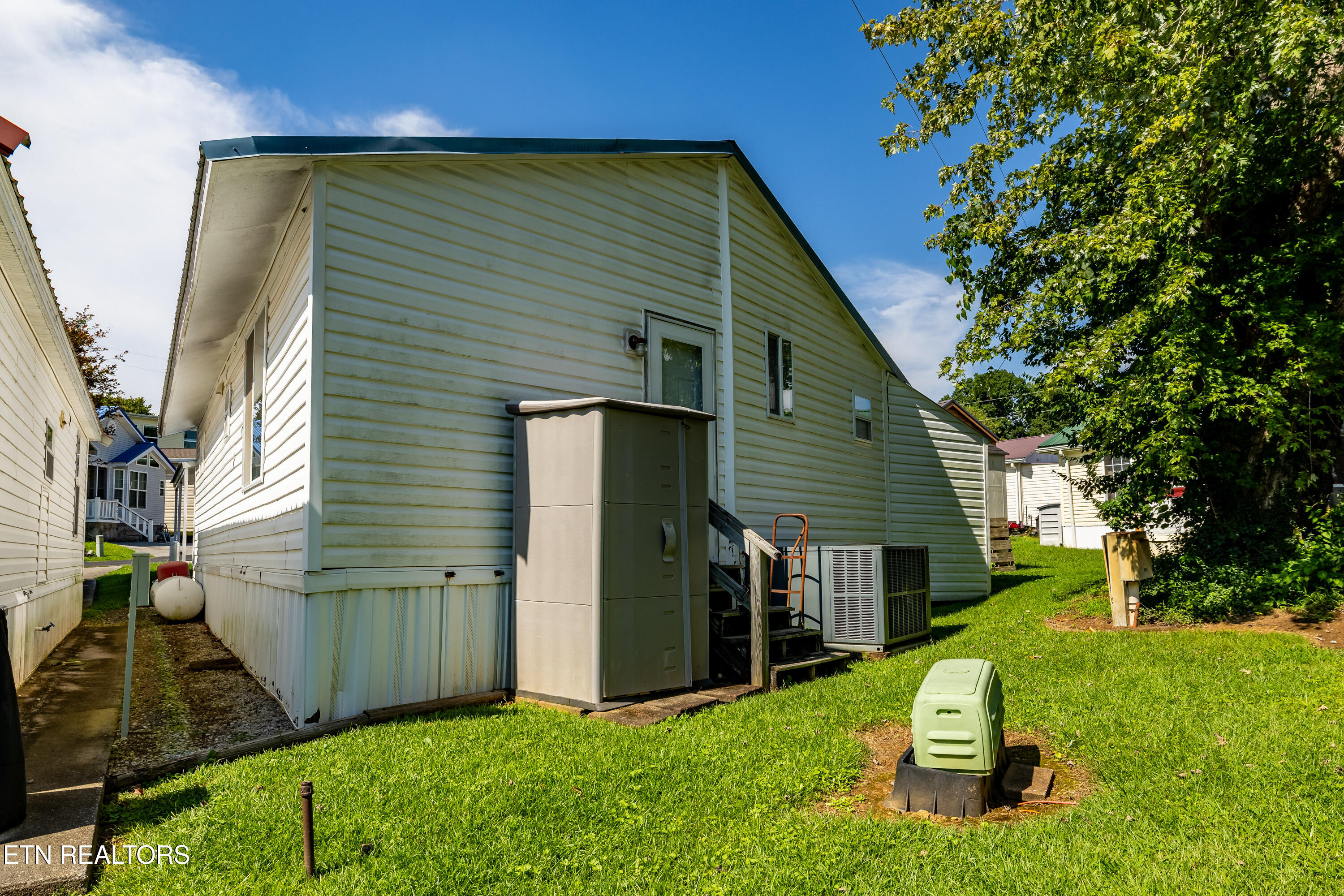 572 Flamingo Circle