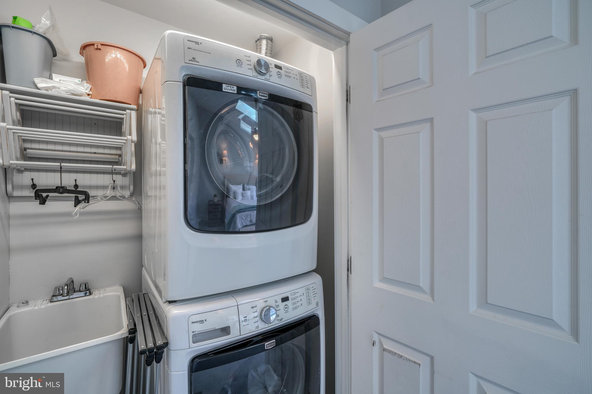 818 S CHARLES STREET