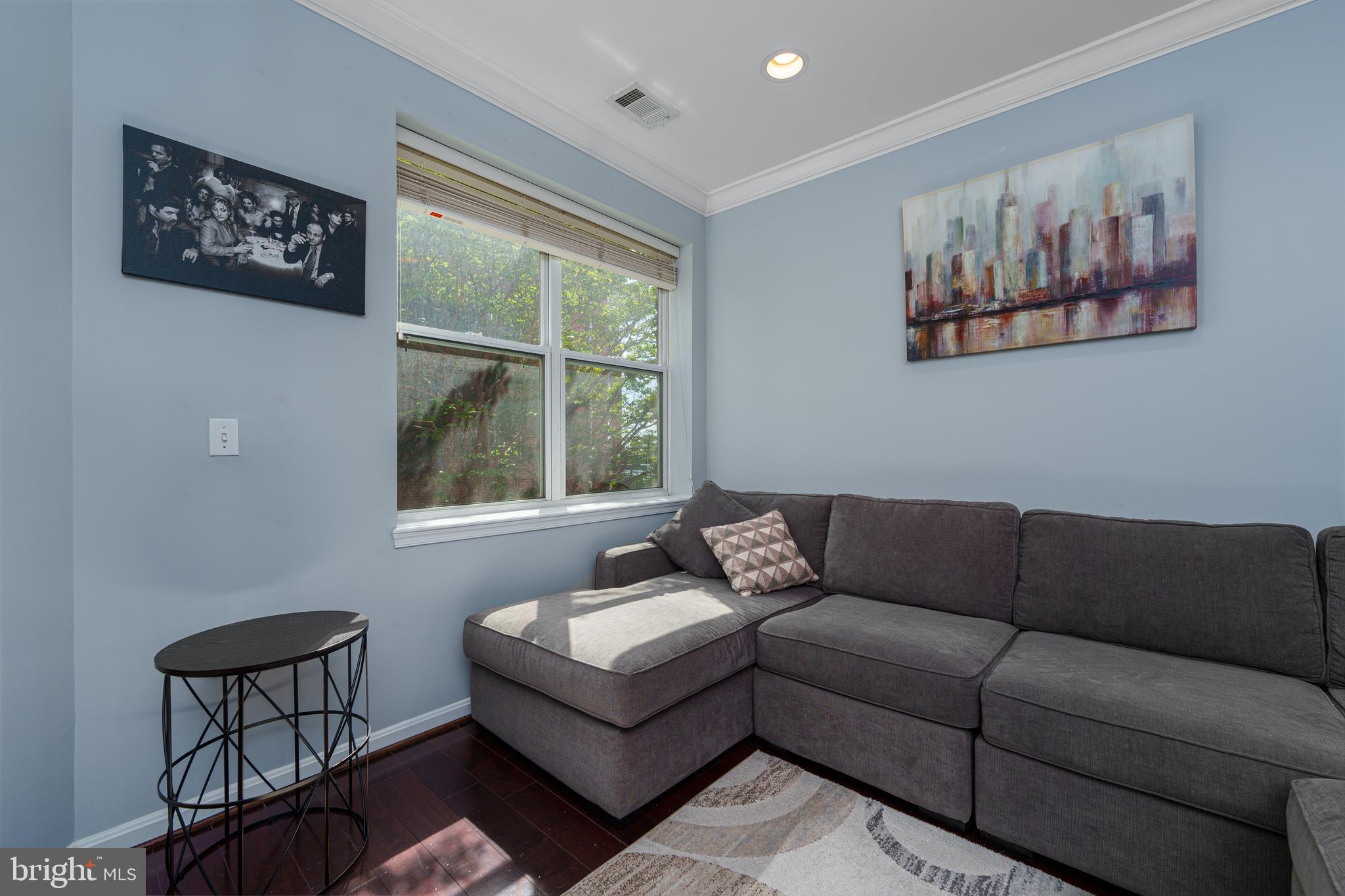 23 PIERSIDE DRIVE 220