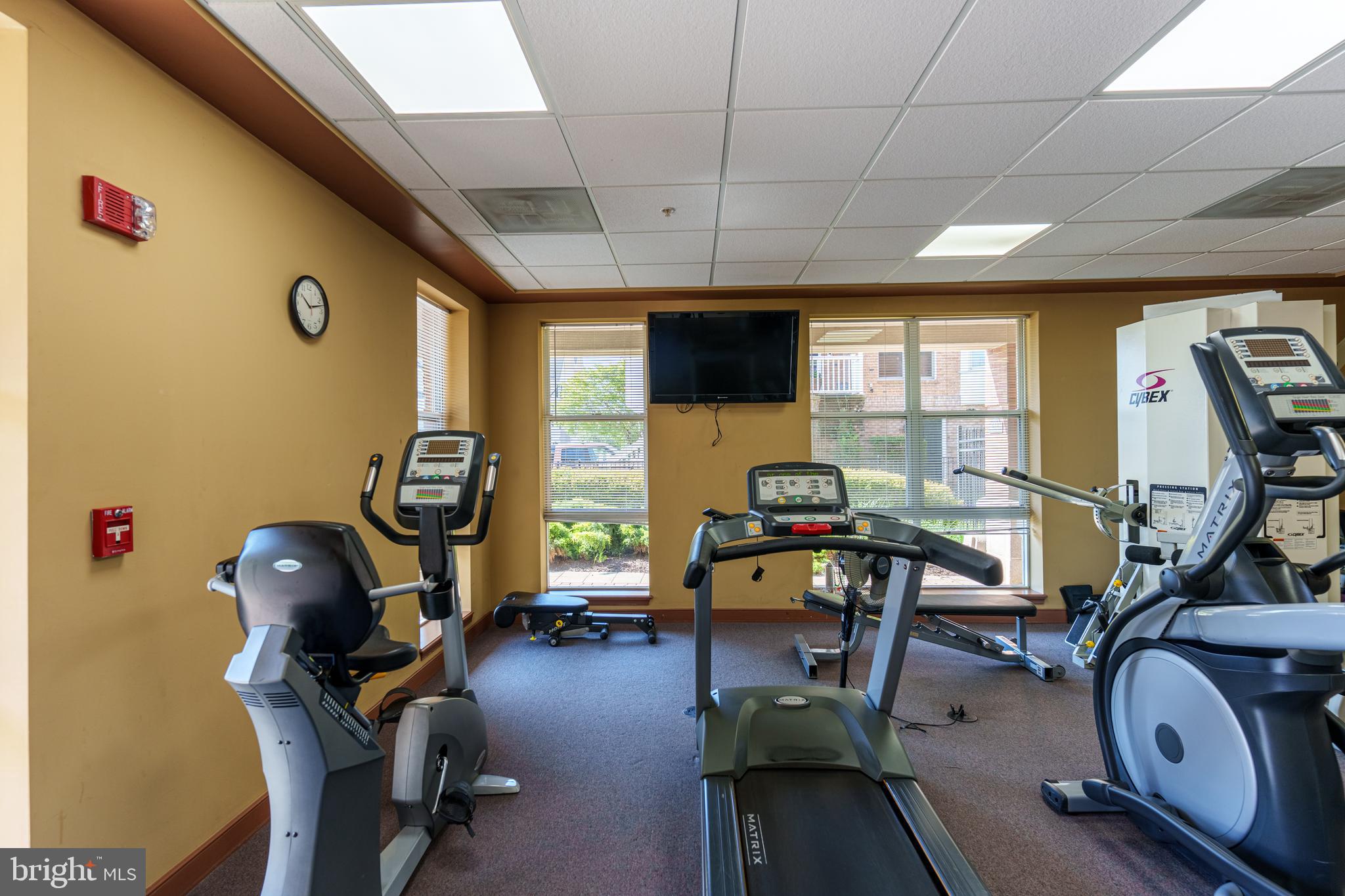 23 PIERSIDE DRIVE 220